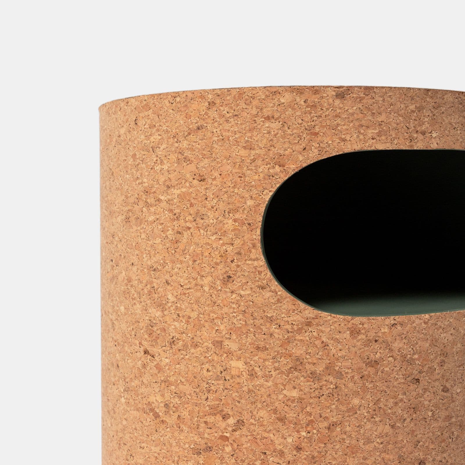 Comodino rotondo 39x40h cm in legno effetto sughero con vano verde oliva - Cork