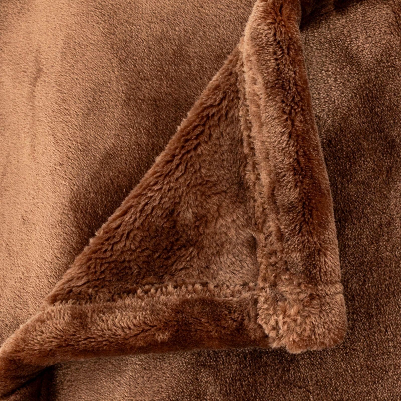 Coperta plaid 230x180 cm in velluto cacao - Coccoloso