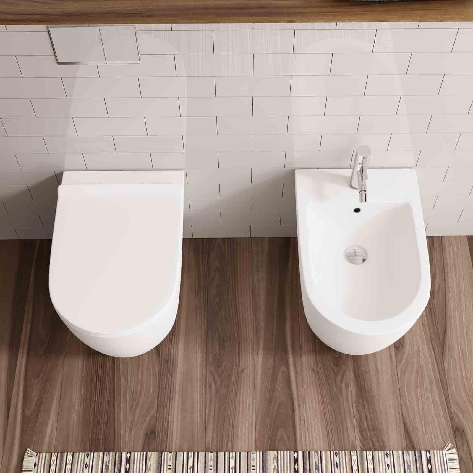 Coppia sanitari filomuro in ceramica bianco opaco con sedile copriwc softclose