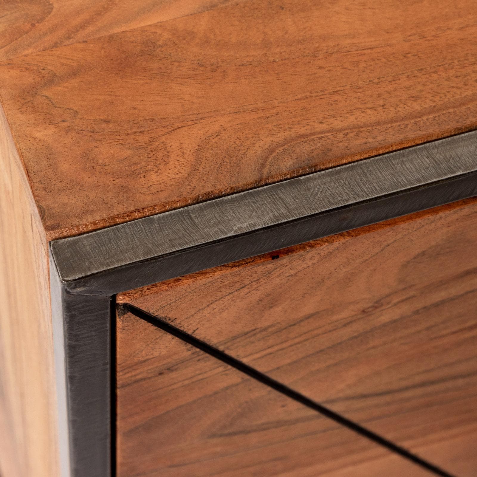 Credenza 88x76h cm in legno di acacia e metallo nero con 2 ante - Freia Acacia
