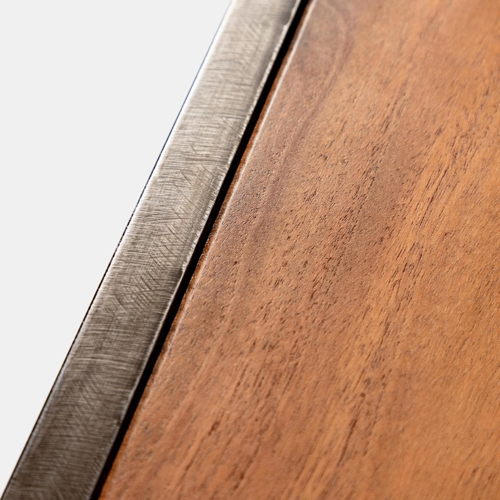 Credenza 88x76h cm in legno di acacia e metallo nero con 2 ante - Freia Acacia
