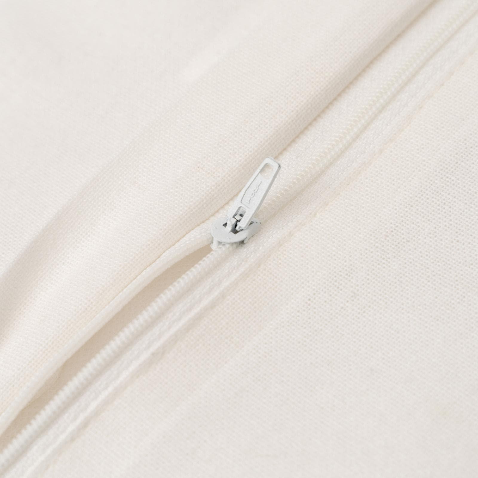 Cuscino sfoderabile 45x45 cm bianco in cotone con ricamo nero