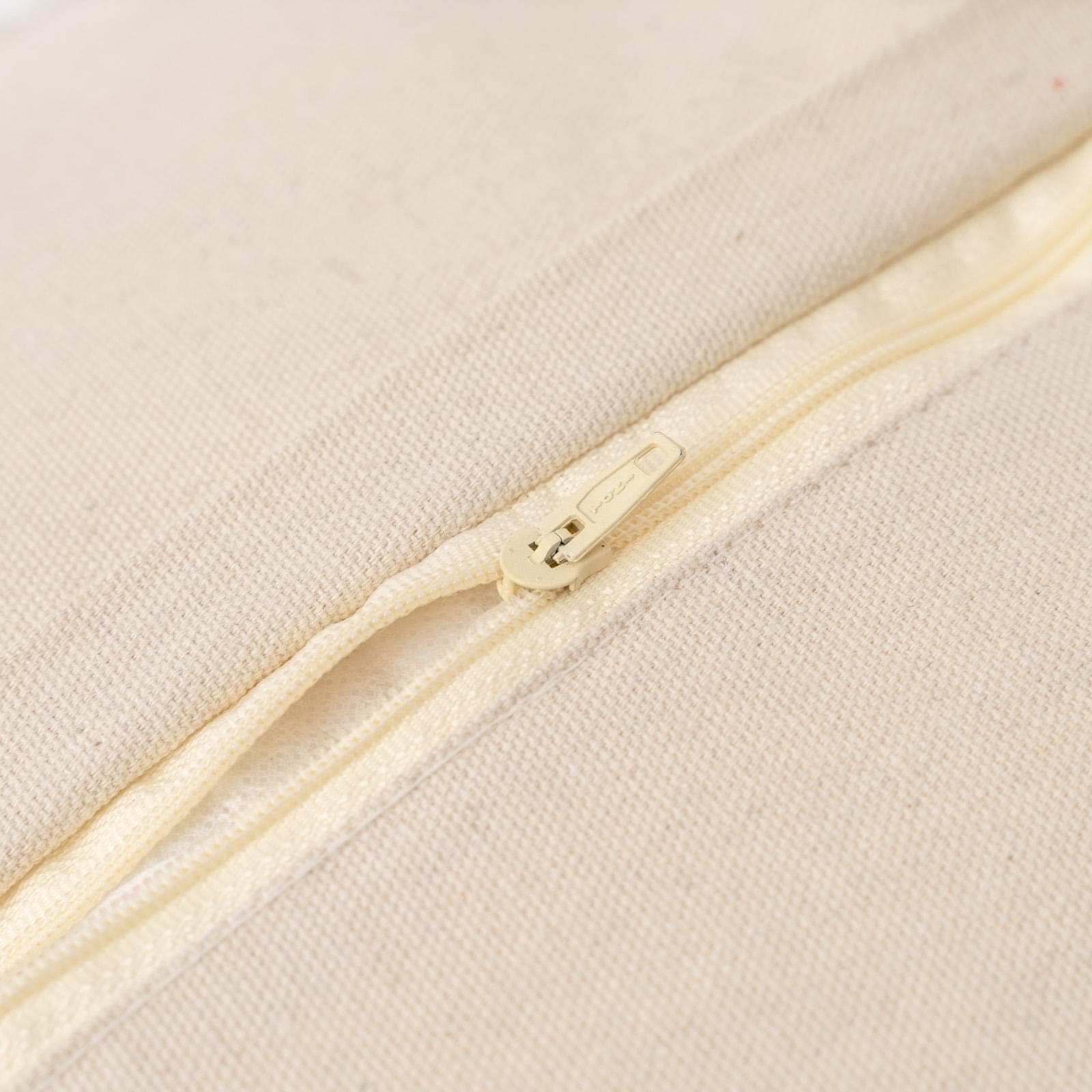 Cuscino sfoderabile 45x45 cm in cotone naturale con strisce nere