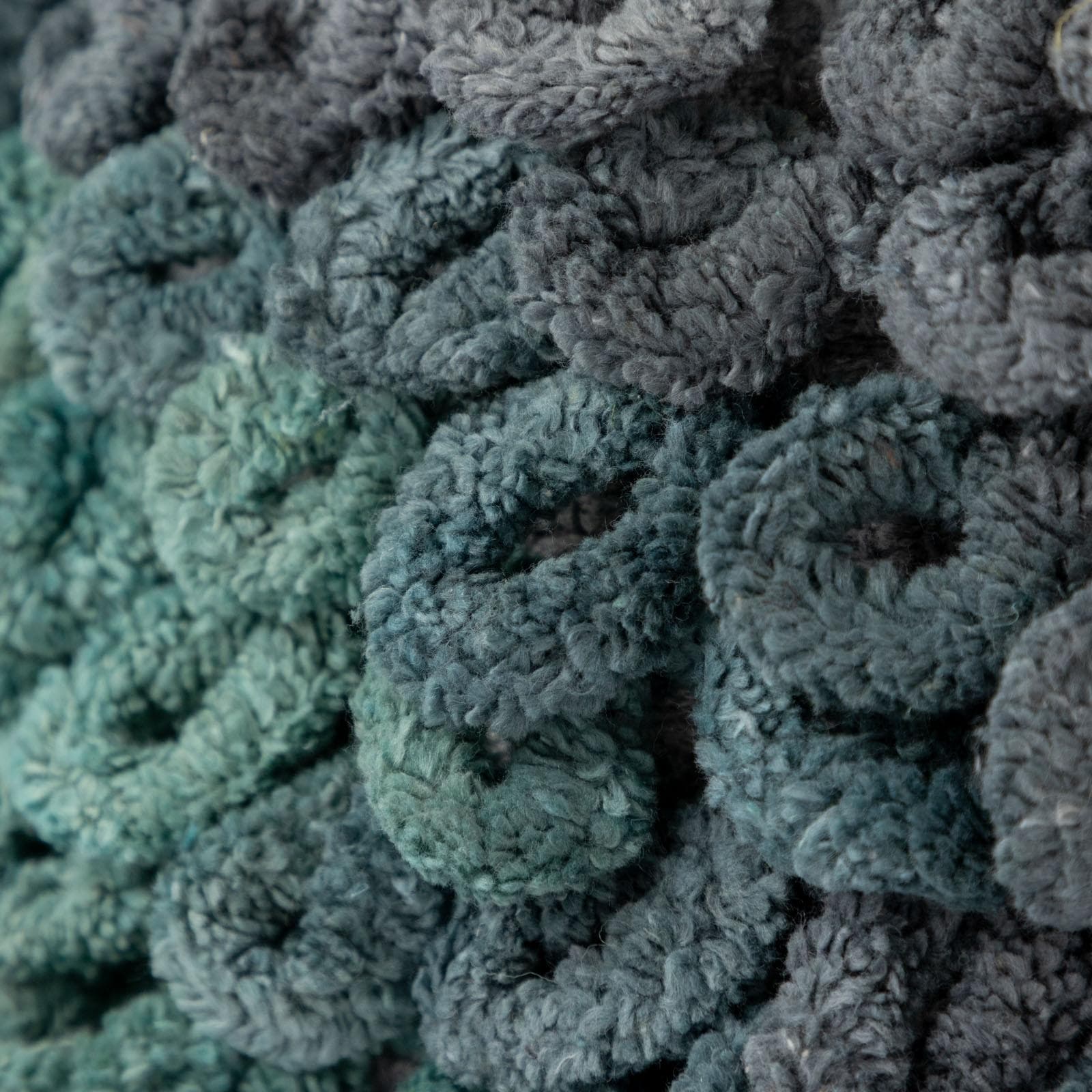 Cuscino sfoderabile 45x45 in ciniglia multicolore blu e grigio