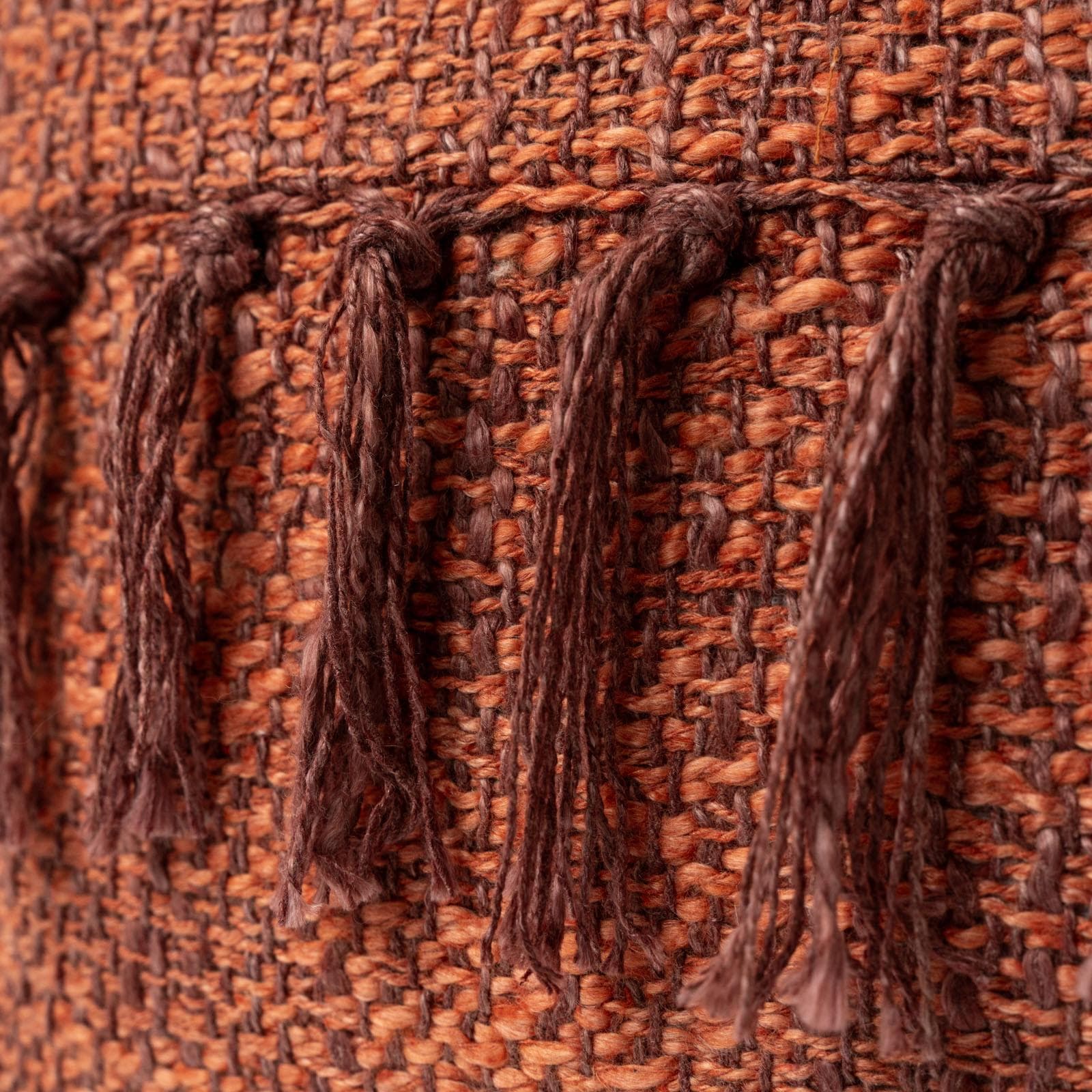 Cuscino sfoderabile 45x45 cm terracotta in cotone con nappine