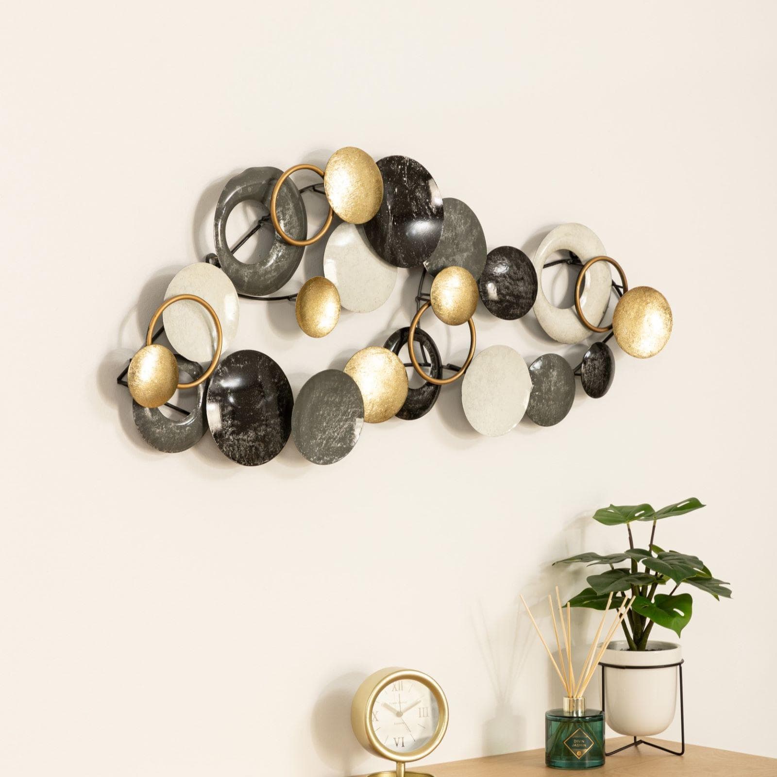 Decorazione da parete 44h cm in metallo multicolore