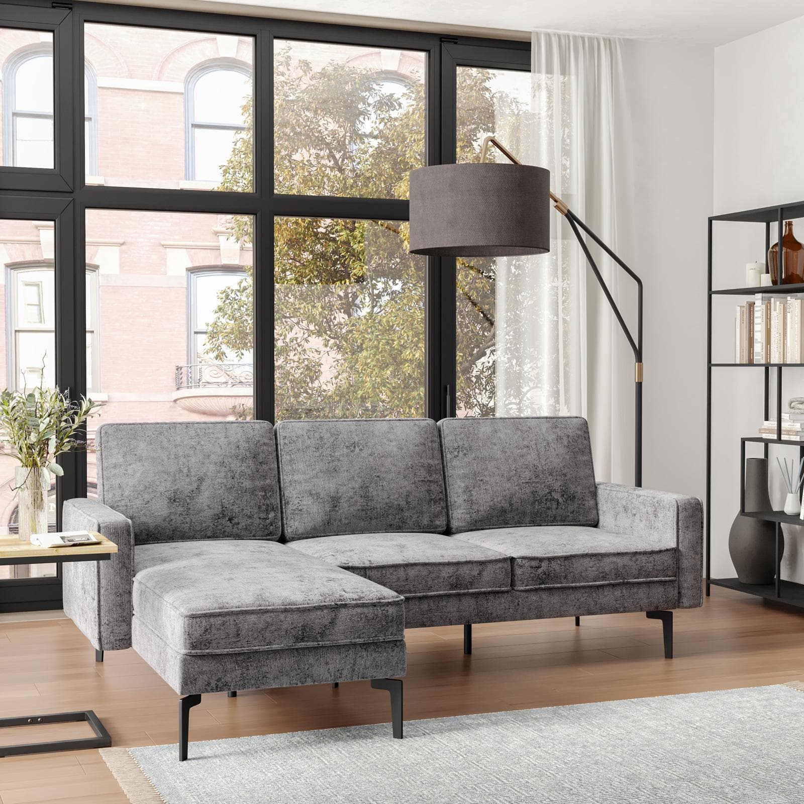 Divano 3 posti in tessuto ciniglia grigio con chaise longue a sinistra e piedi neri - Mozen