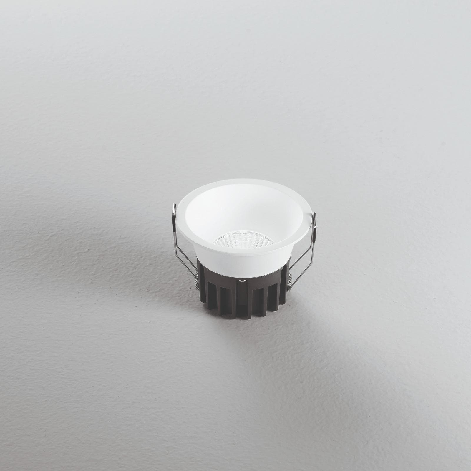 Faretto da incasso diametro 8,5 cm in alluminio antiriflesso bianco satinato