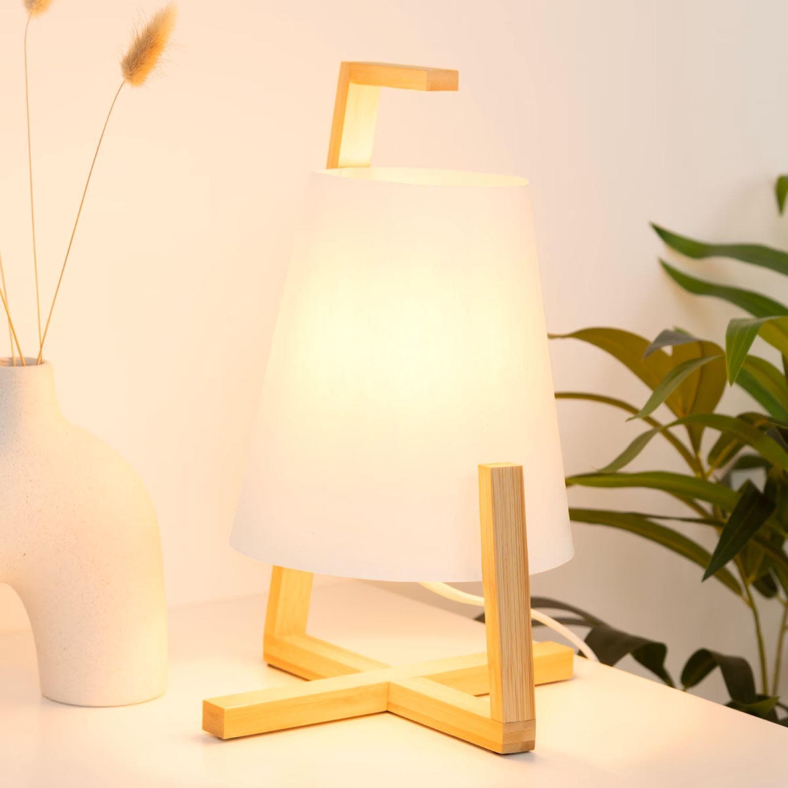 Lampada da tavolo 32h cm in bambù e paralume bianco