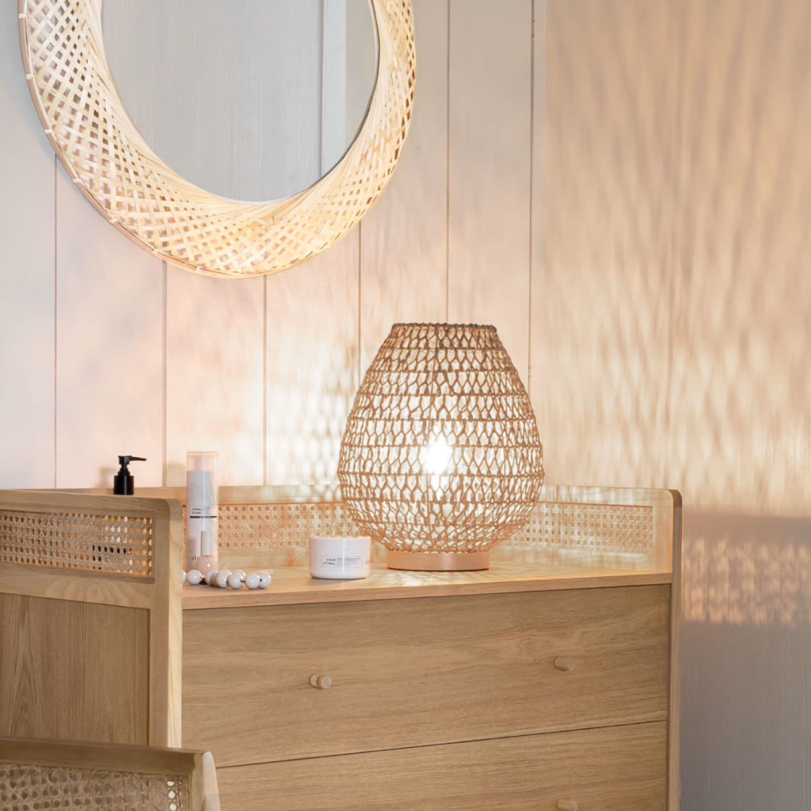 Lampada da tavolo 36 h cm intrecciata in corda beige con base in legno di faggio - Enrika