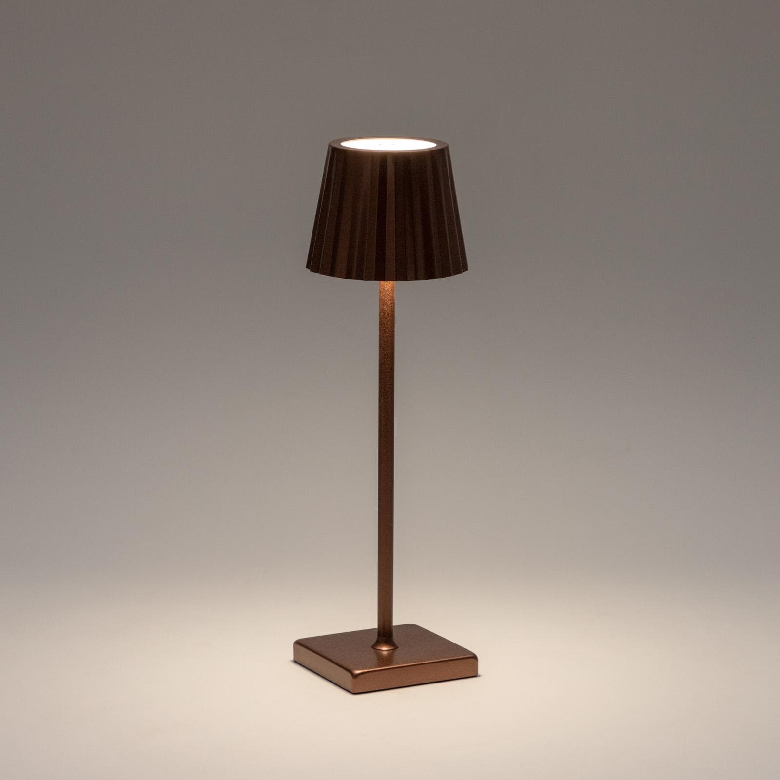 Lampada da tavolo touch a LED plissettata 14x40h cm in alluminio cioccolato - Isobel