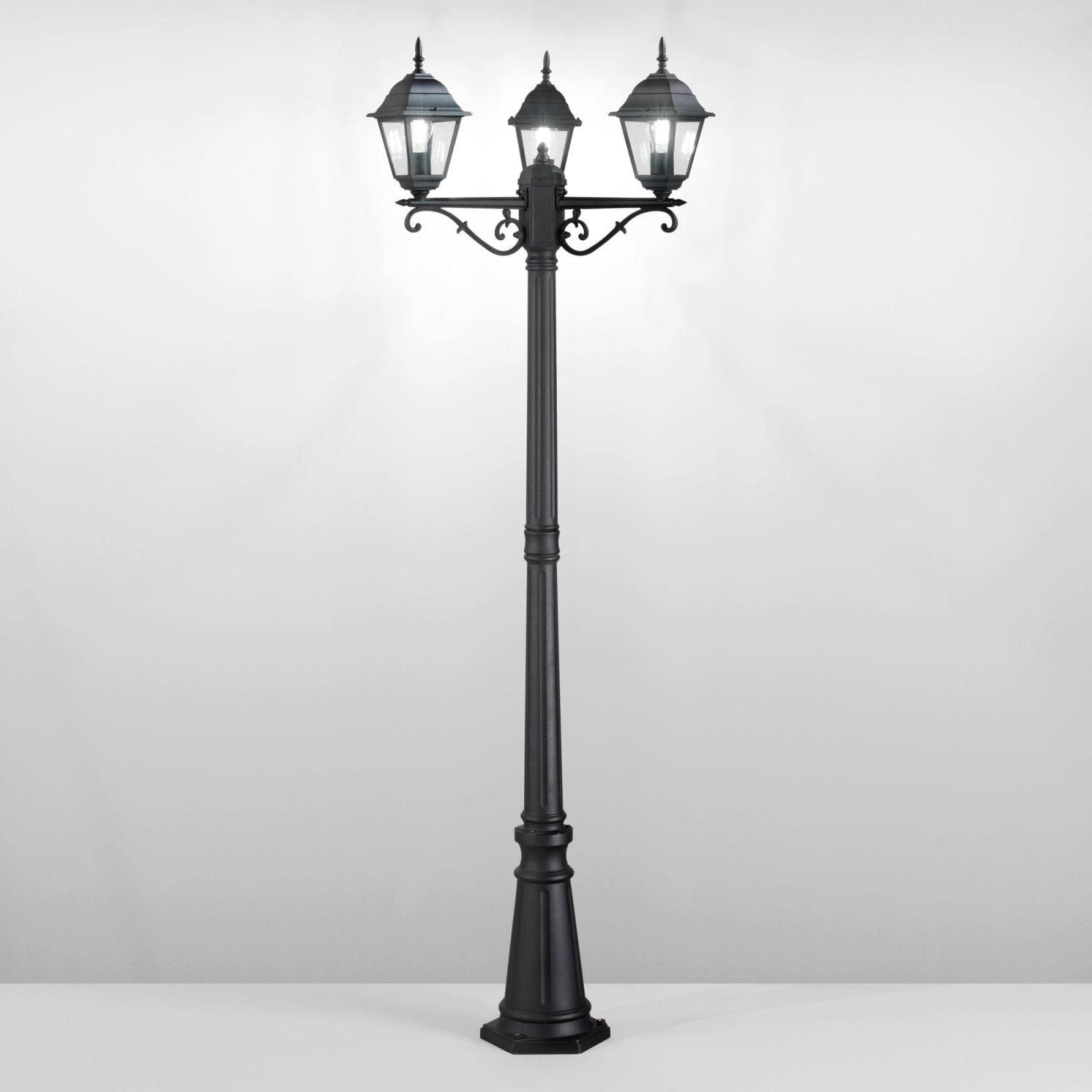 Lampione a tre lanterne da esterno 70x190h cm in alluminio nero