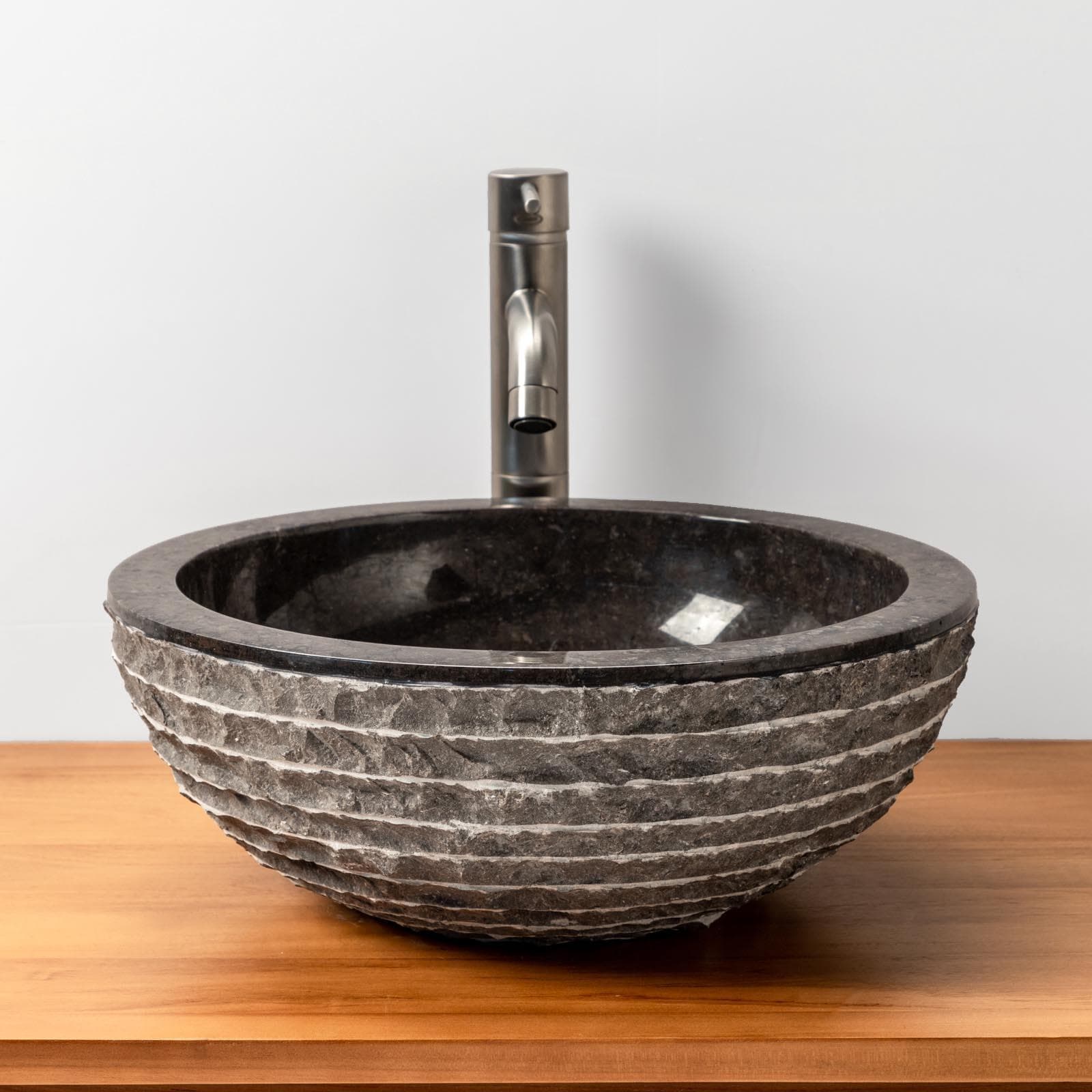 Lavabo da appoggio 40 cm in marmo bocciardato nero - Artizan