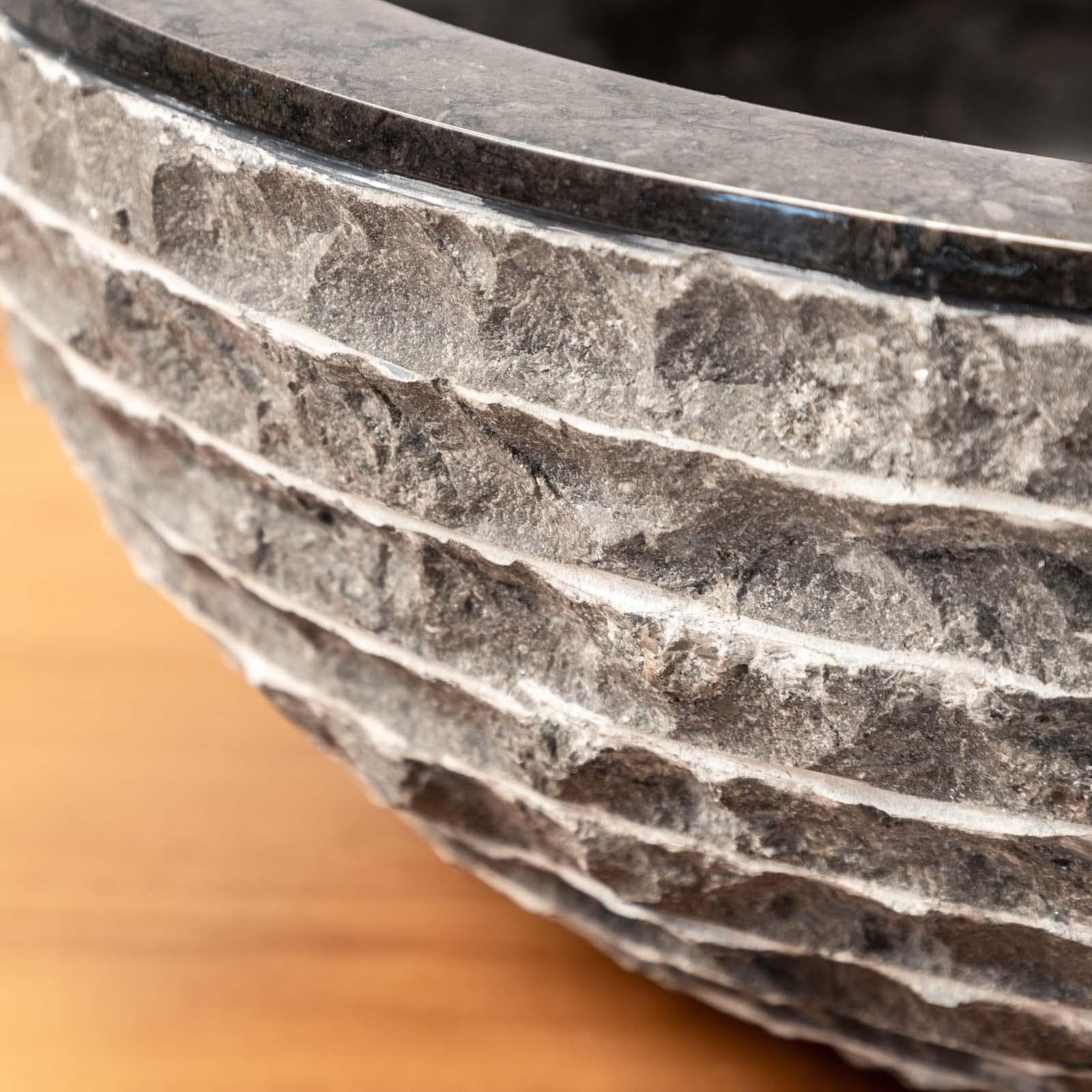 Lavabo da appoggio 40 cm in marmo bocciardato nero - Artizan