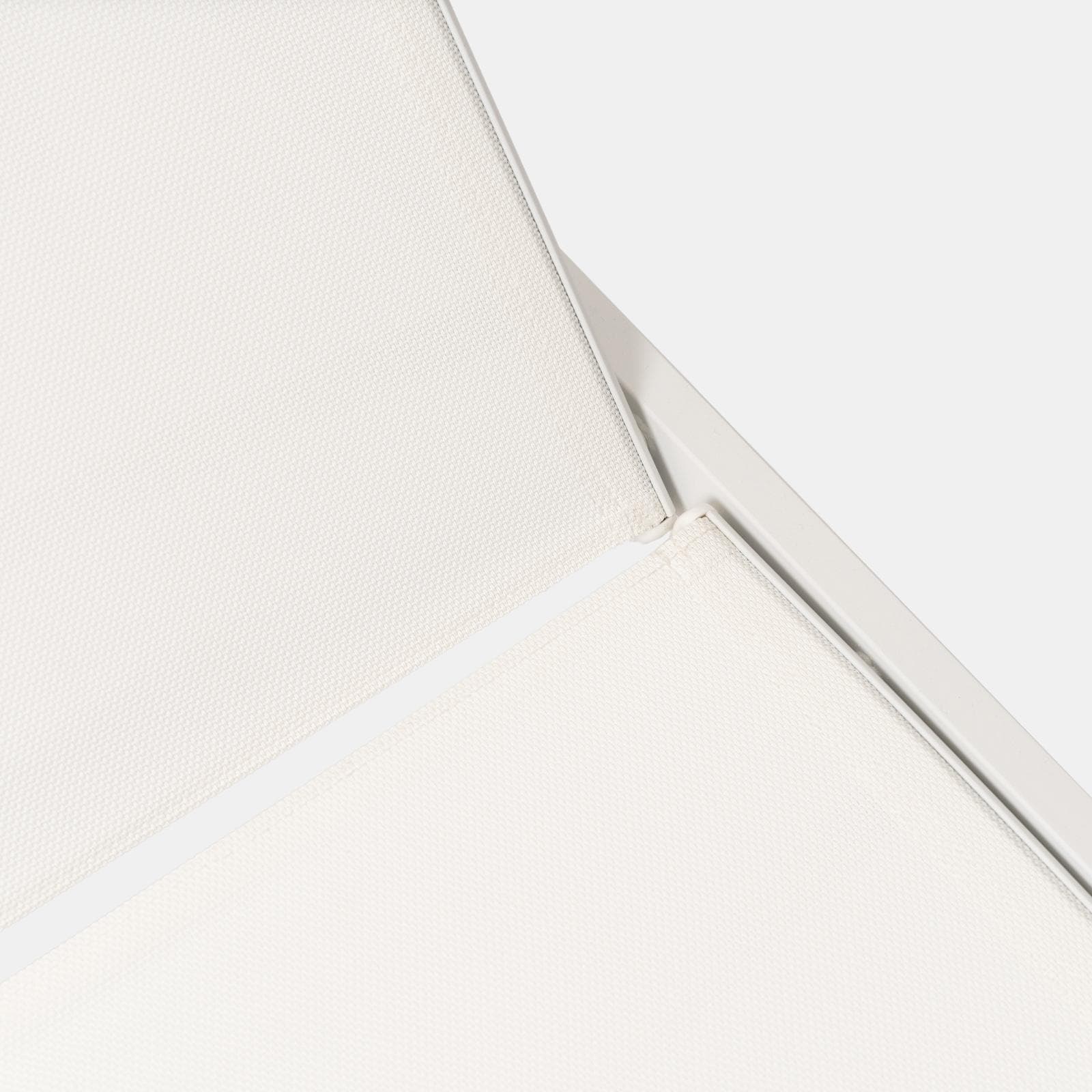 Lettino prendisole reclinabile in acciaio e textilene off white - Jelani