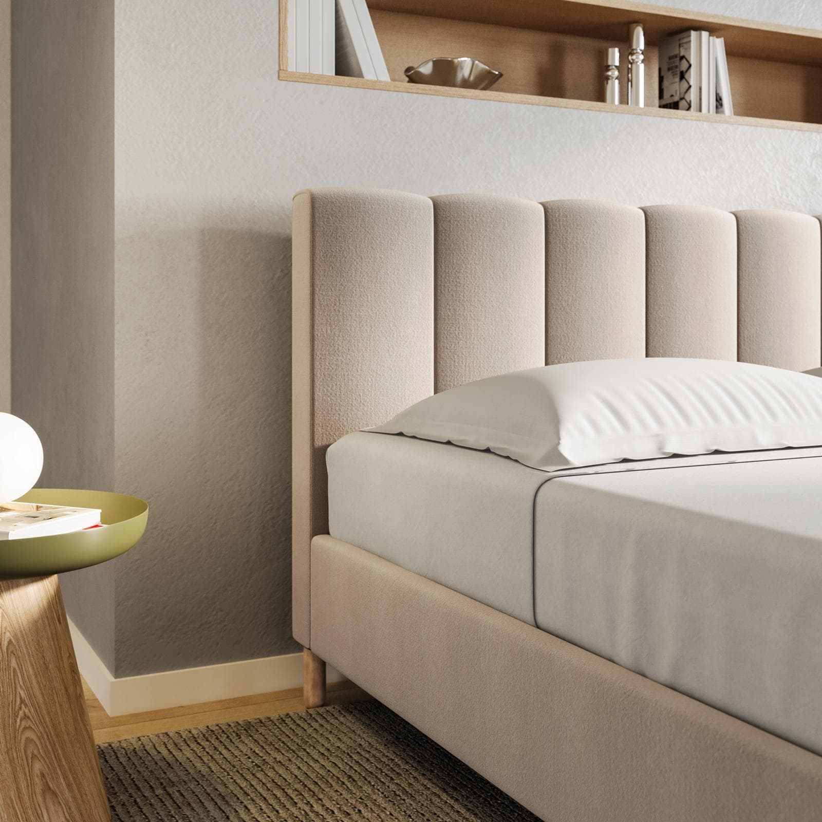 Letto matrimoniale 160x190 cm in tessuto crema con gambe in legno - Diskel