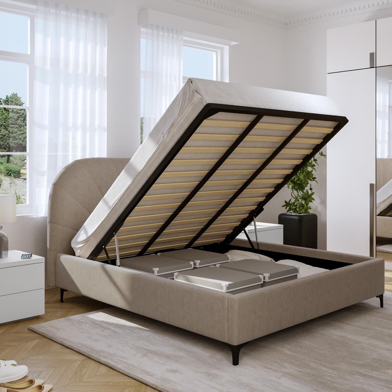 Letto matrimoniale 160x190 cm in velluto beige con contenitore e piedini neri - Layz