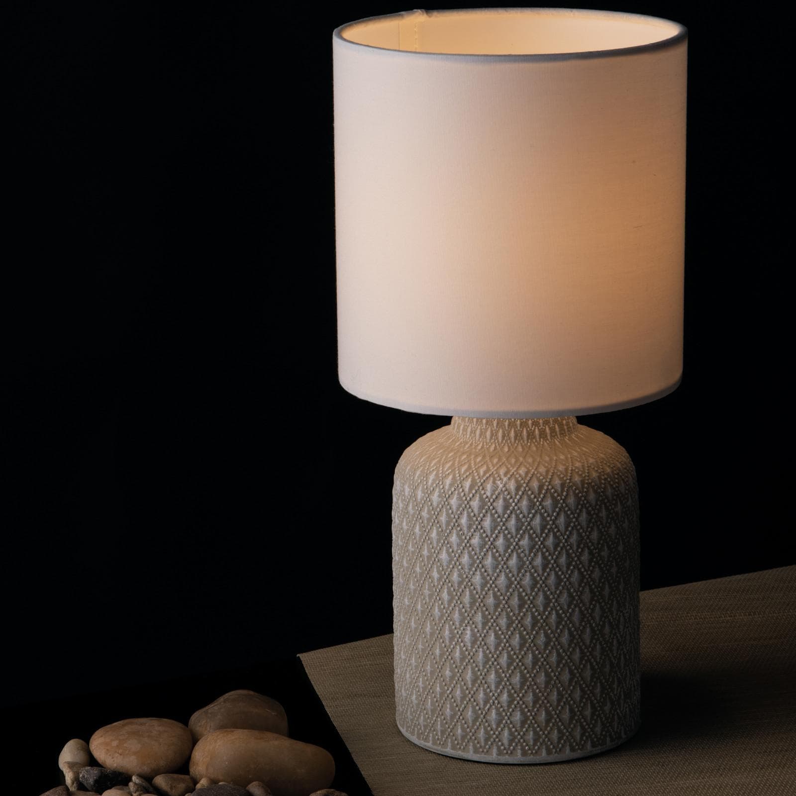 Lume 15x32 cm in ceramica grigio e paralume in tessuto