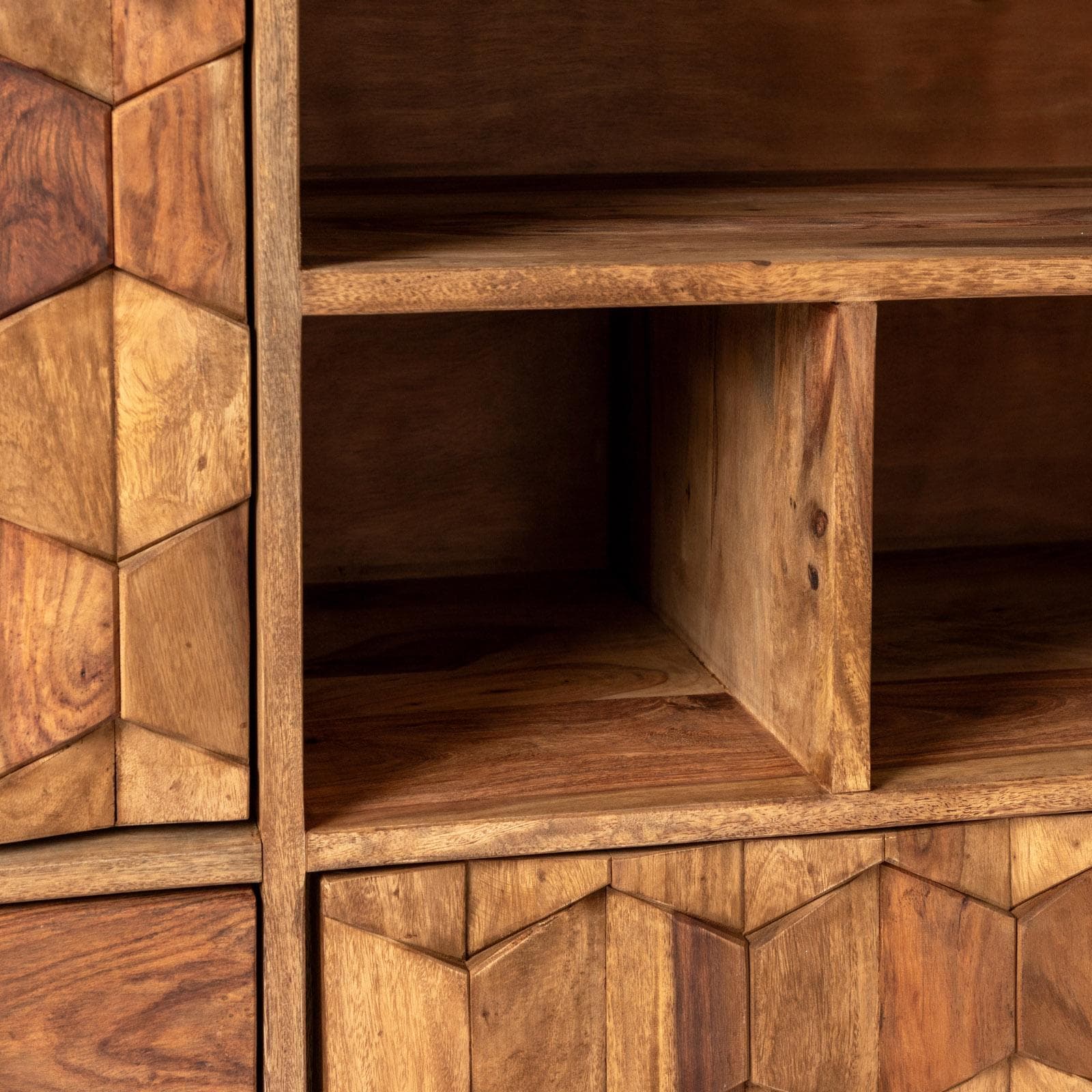 Madia 143x107h in legno con 3 ante e 3 cassetti - Freia Sheesham