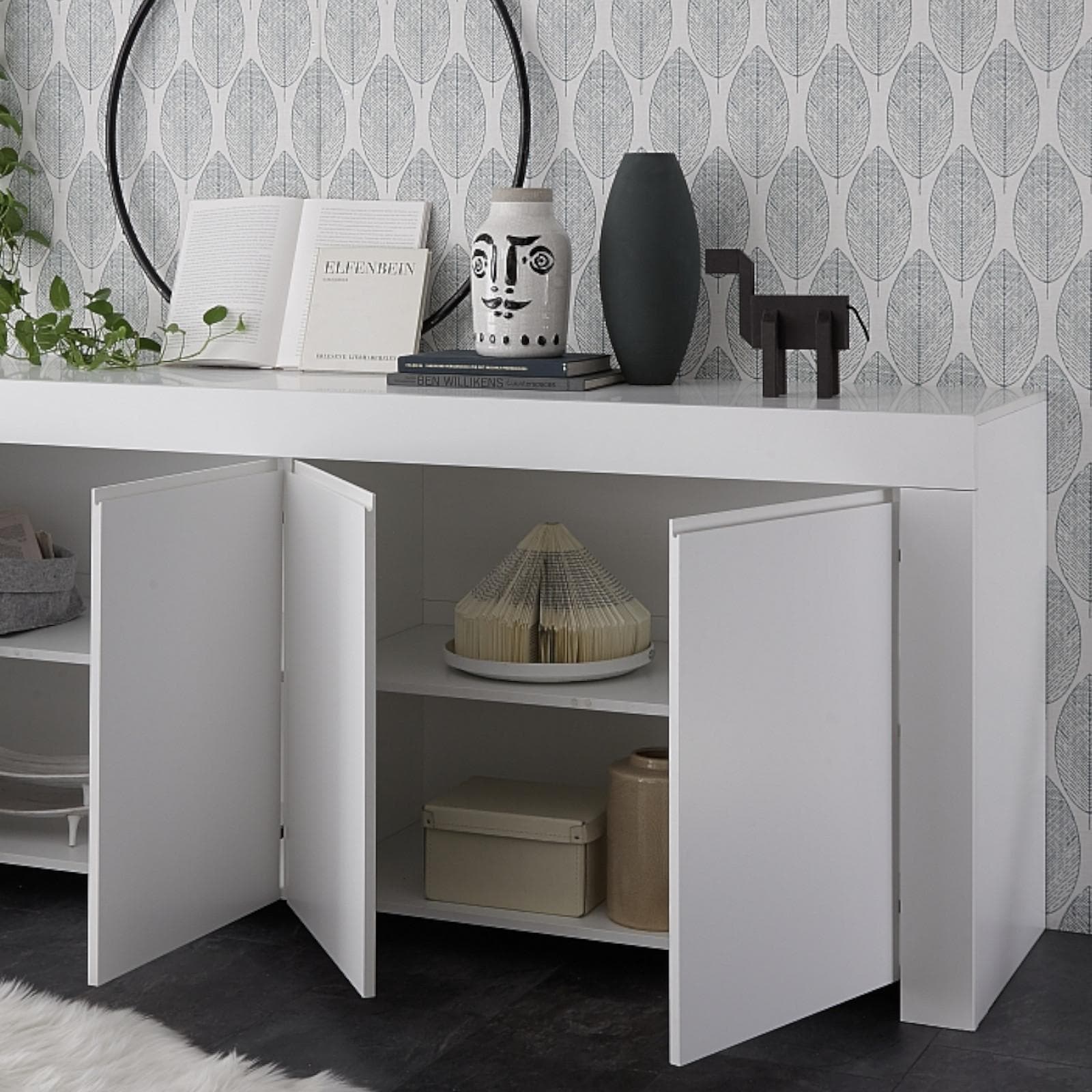 Madia 210 cm con quattro ante in legno bianco opaco - Falesia