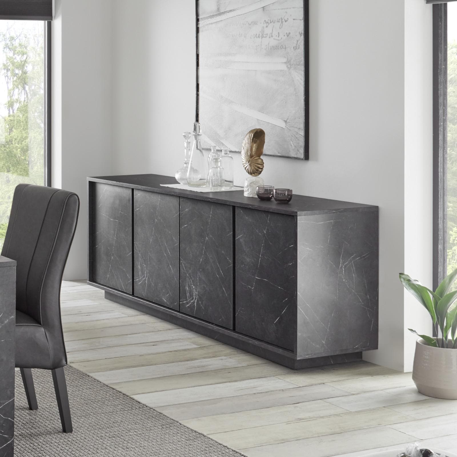 Madia da 180 cm con quattro ante in legno nero effetto marmo - Auriga