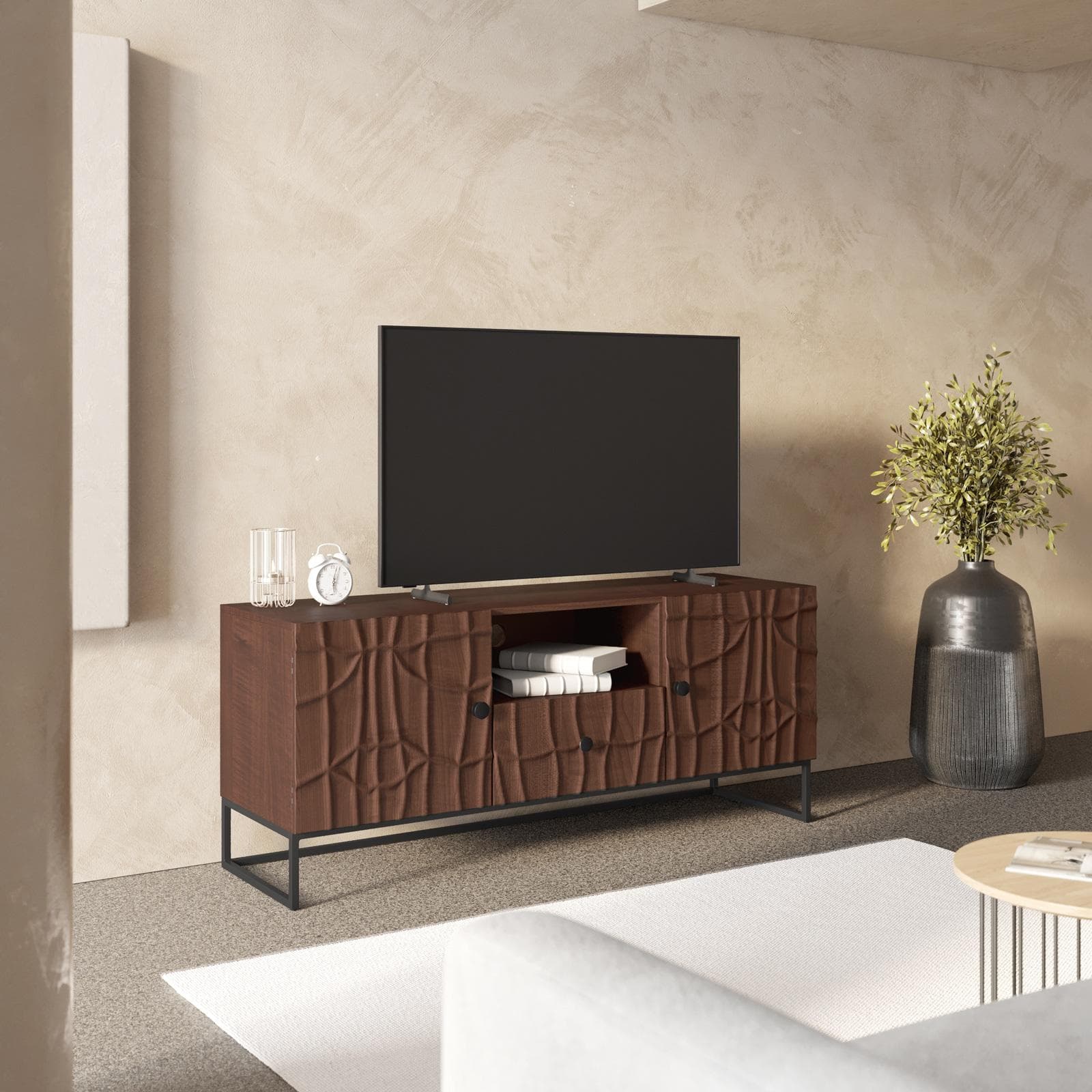 Mobile porta tv 130x55h cm in legno di mango noce e metallo nero con 2 ante e 1 cassetto - Hyperion