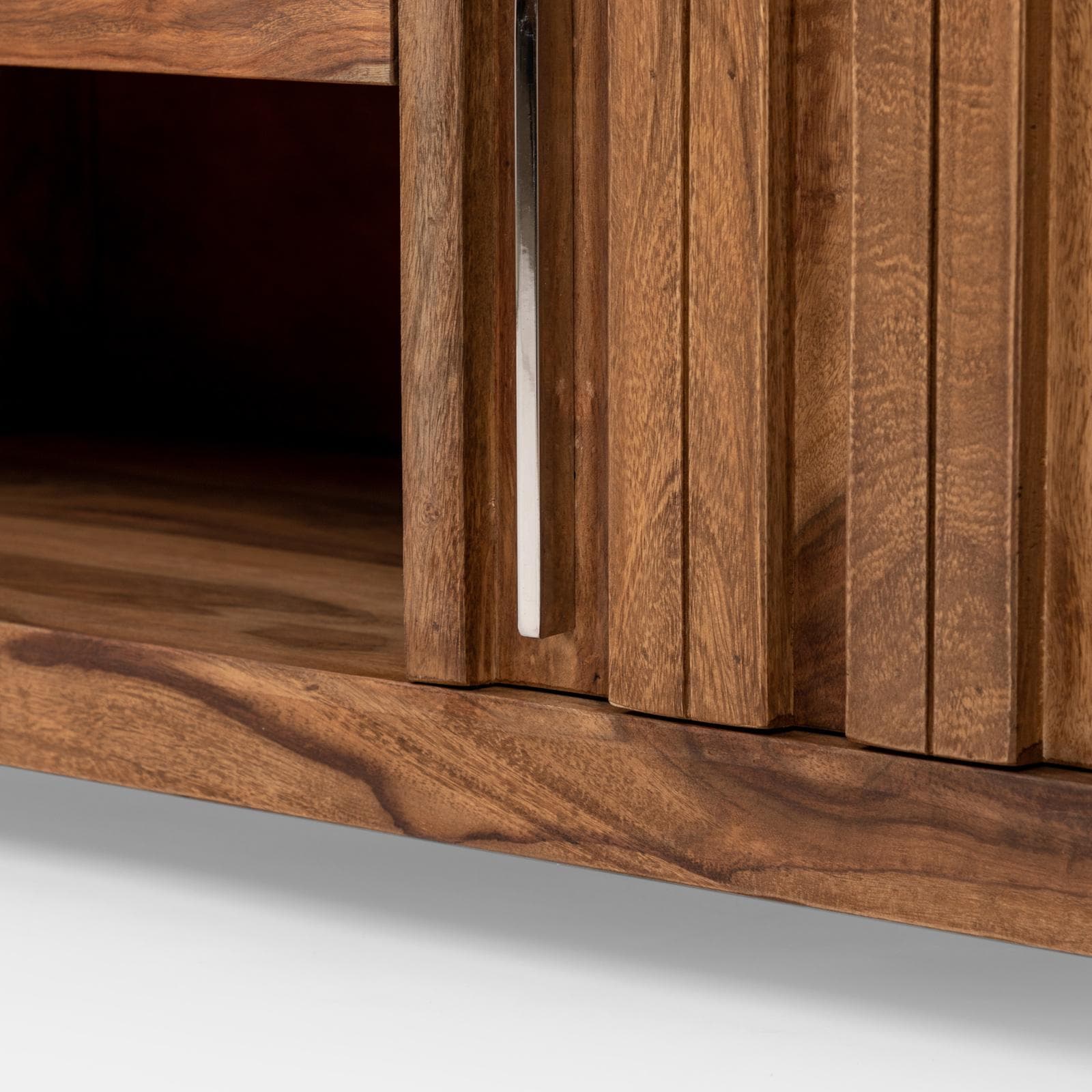 Mobile porta tv 175x45 cm in legno con due ante - Freia Sheesham