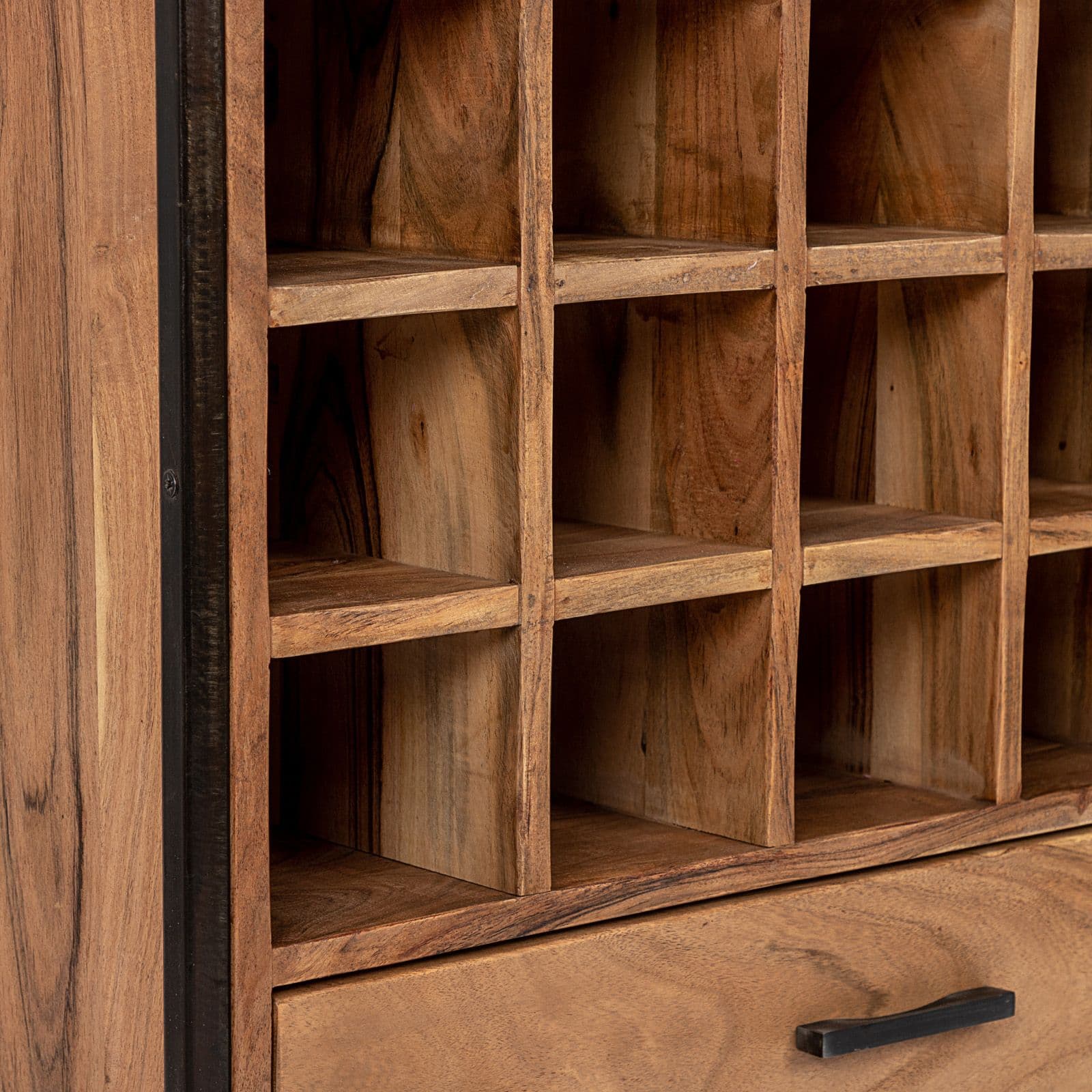 Mobile porta bottiglie 75x35 cm in legno di acacia e metallo - Freia Acacia