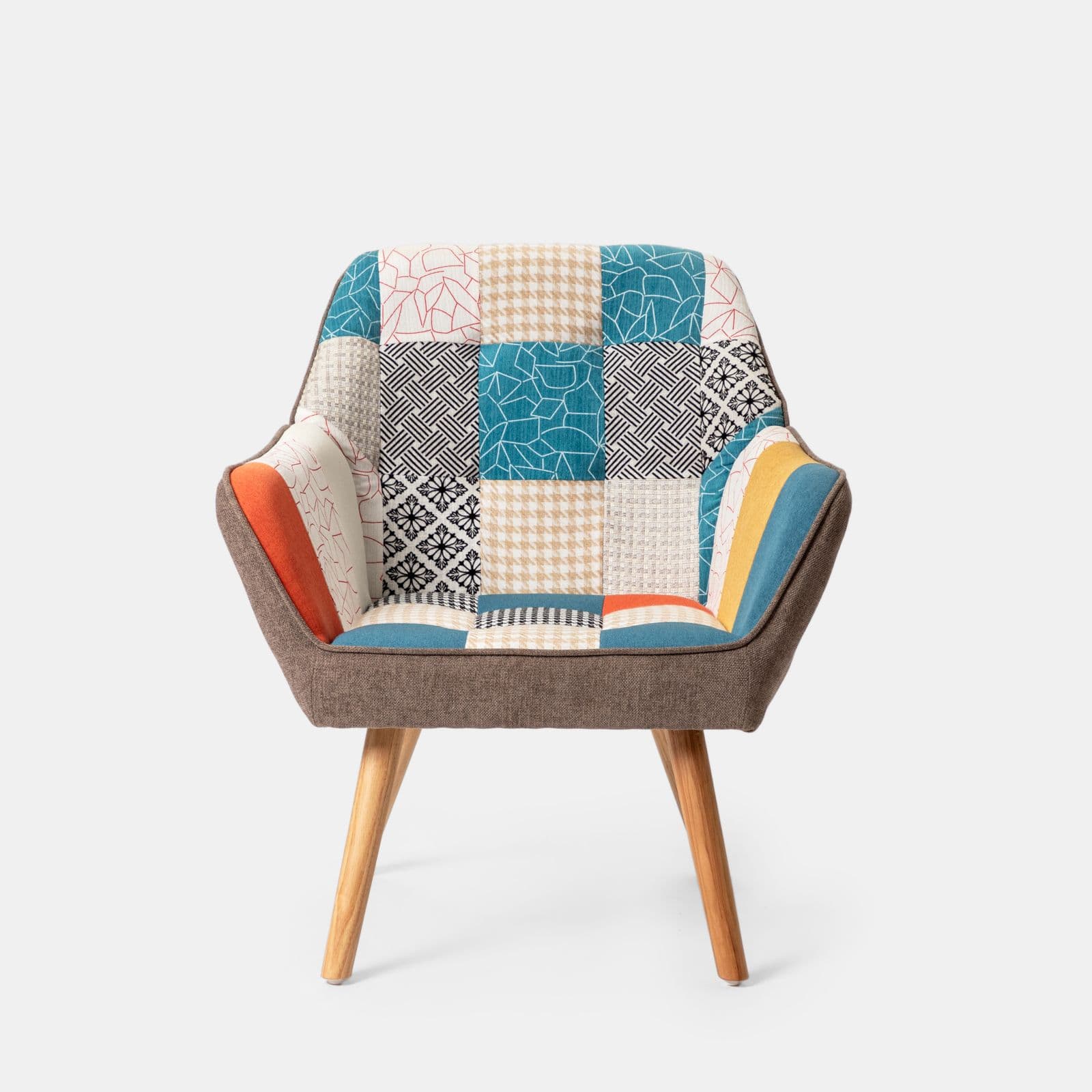 Poltrona scandinava in tessuto patchwork multicolor rosso e blu - Copenaghen
