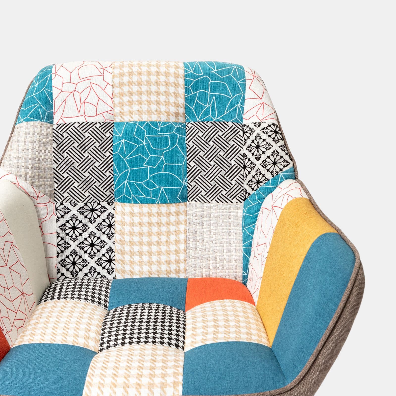 Poltrona scandinava in tessuto patchwork multicolor rosso e blu - Copenaghen