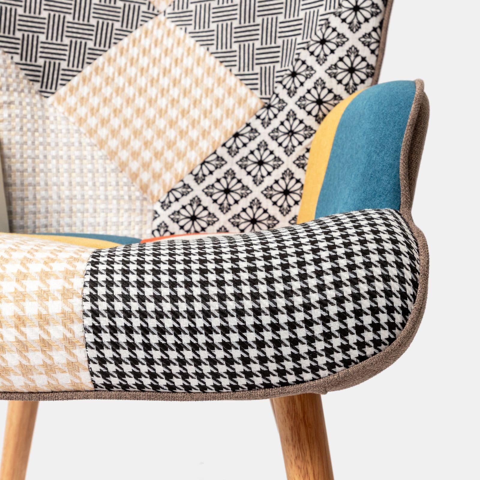 Poltrona scandinava in tessuto patchwork multicolor - Copenaghen