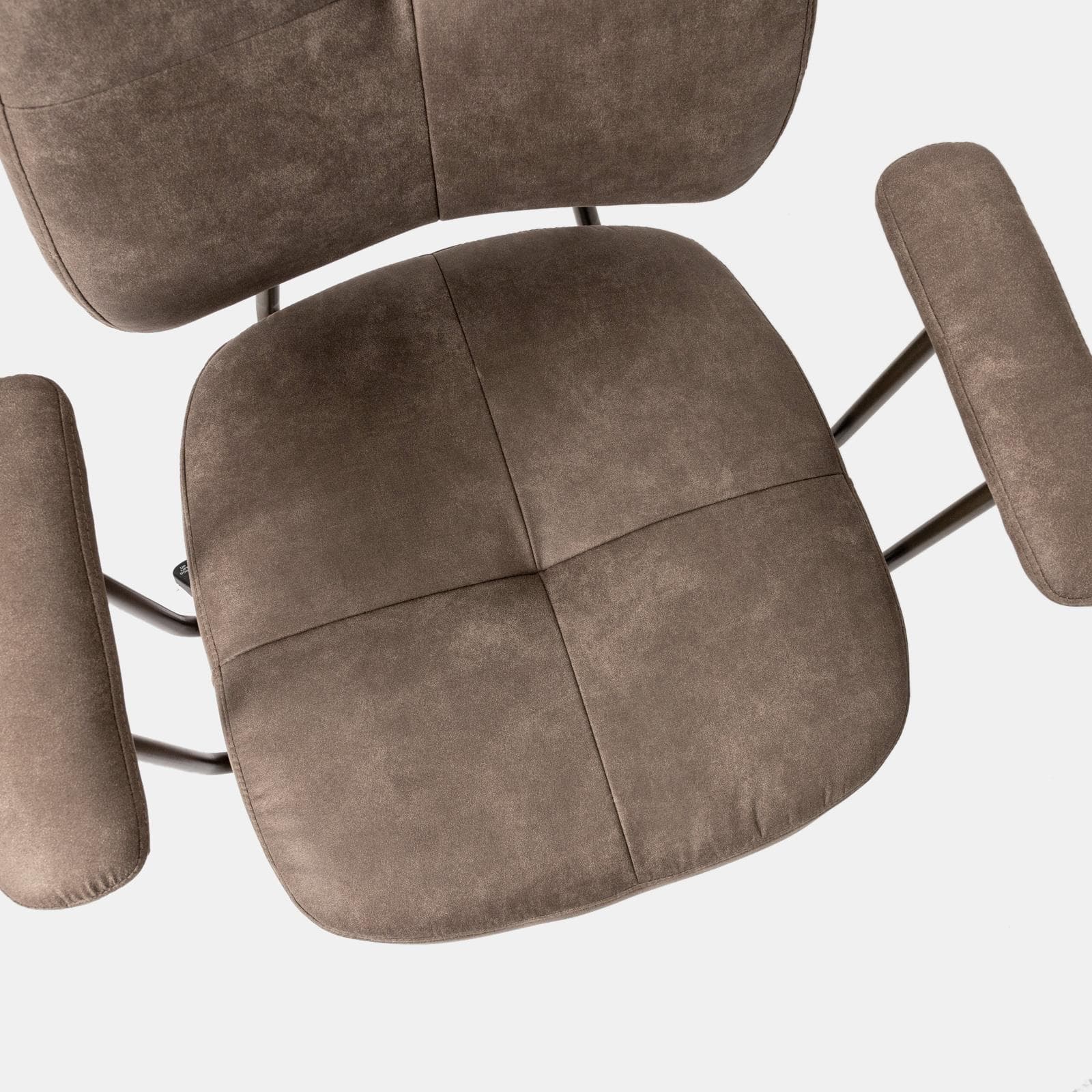 Poltrona girevole da ufficio in tessuto scamosciato tortora con base in bronzo satinato - Sirva