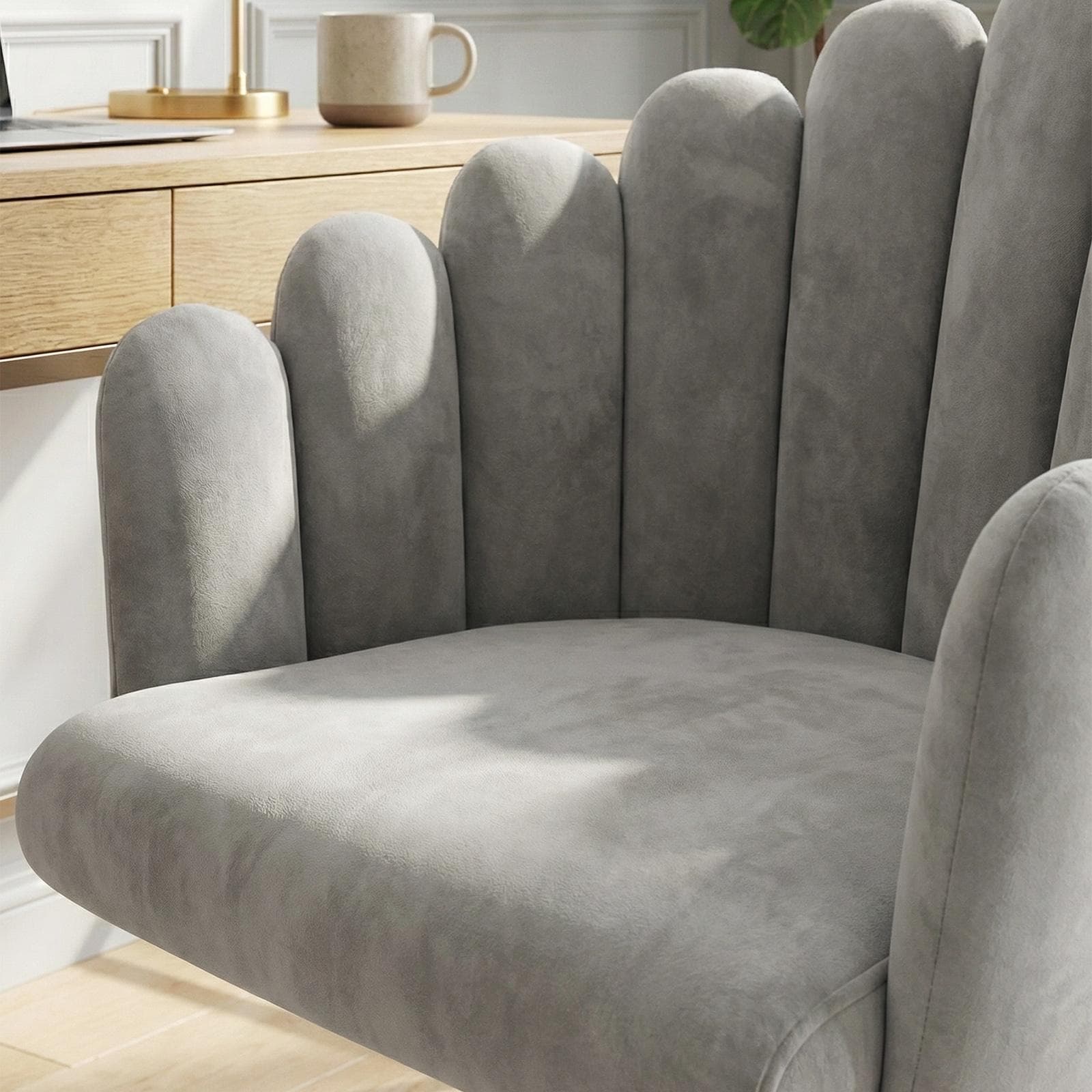 LICKY POLTRONA UFFICIO GIREVOLE VELLUTO BEIGE BASE NERO