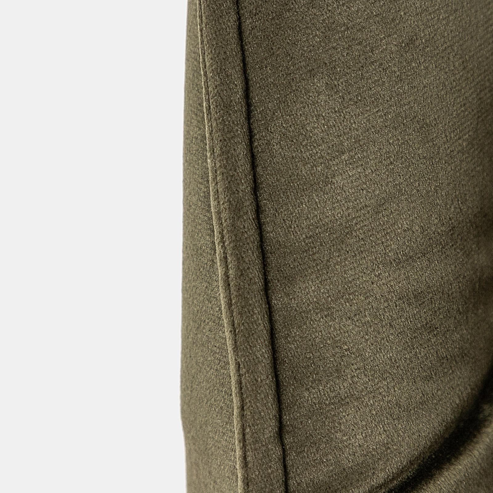 Poltrona in velluto trapuntato verde scuro con gambe in metallo nero - Sulis