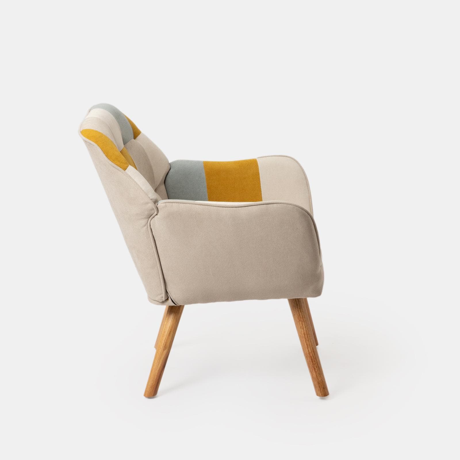 Poltrona scandinava in tessuto patchwork multicolor giallo con schienale avvolgente - Copenaghen