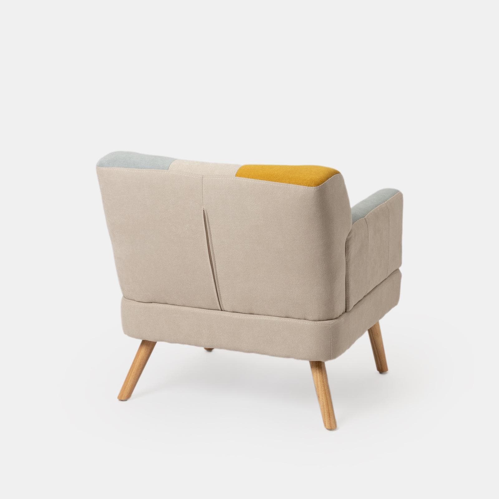 Poltrona scandinava in tessuto patchwork multicolor giallo e gambe in legno - Copenaghen