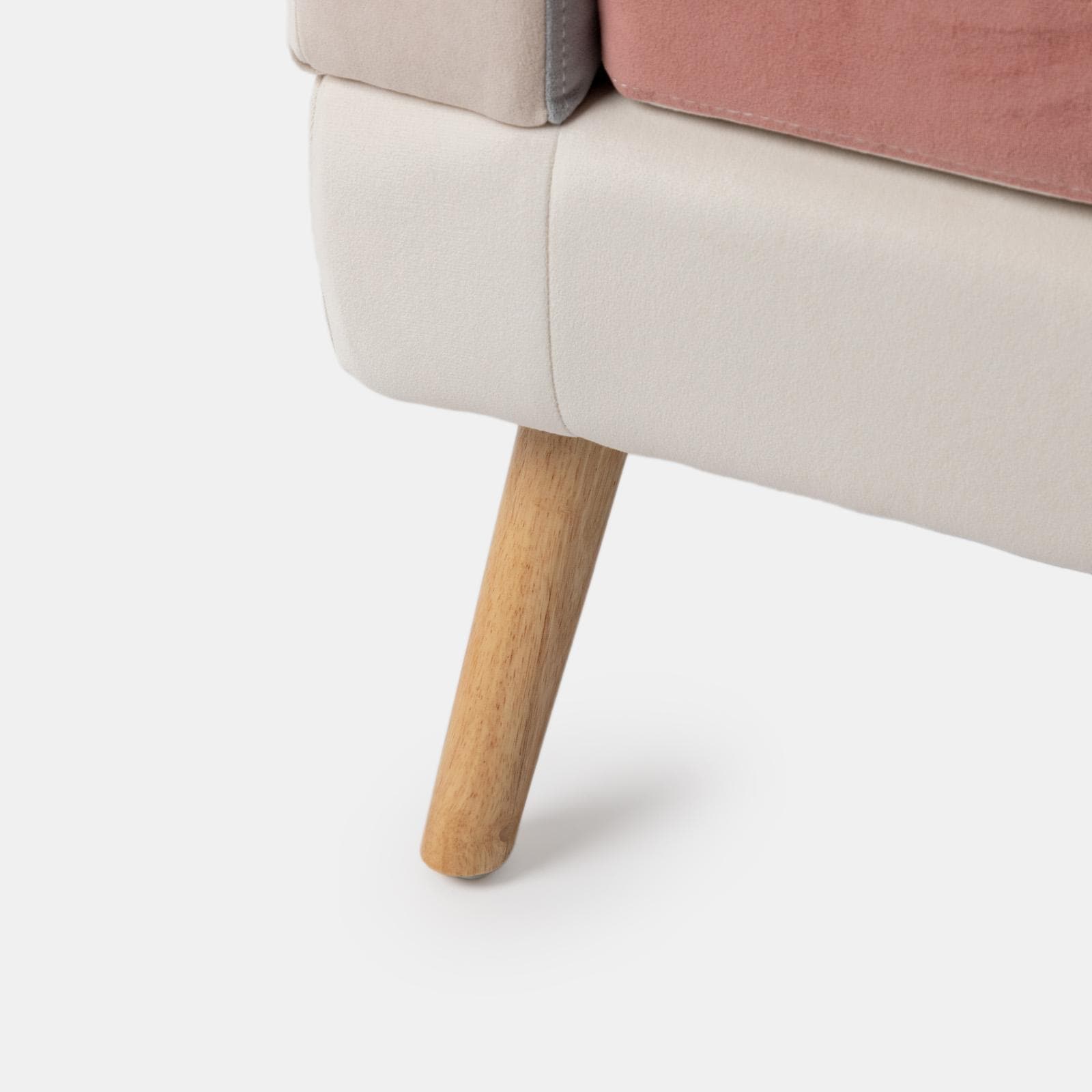 Poltrona scandinava in tessuto patchwork multicolor rosa e gambe in legno - Copenaghen