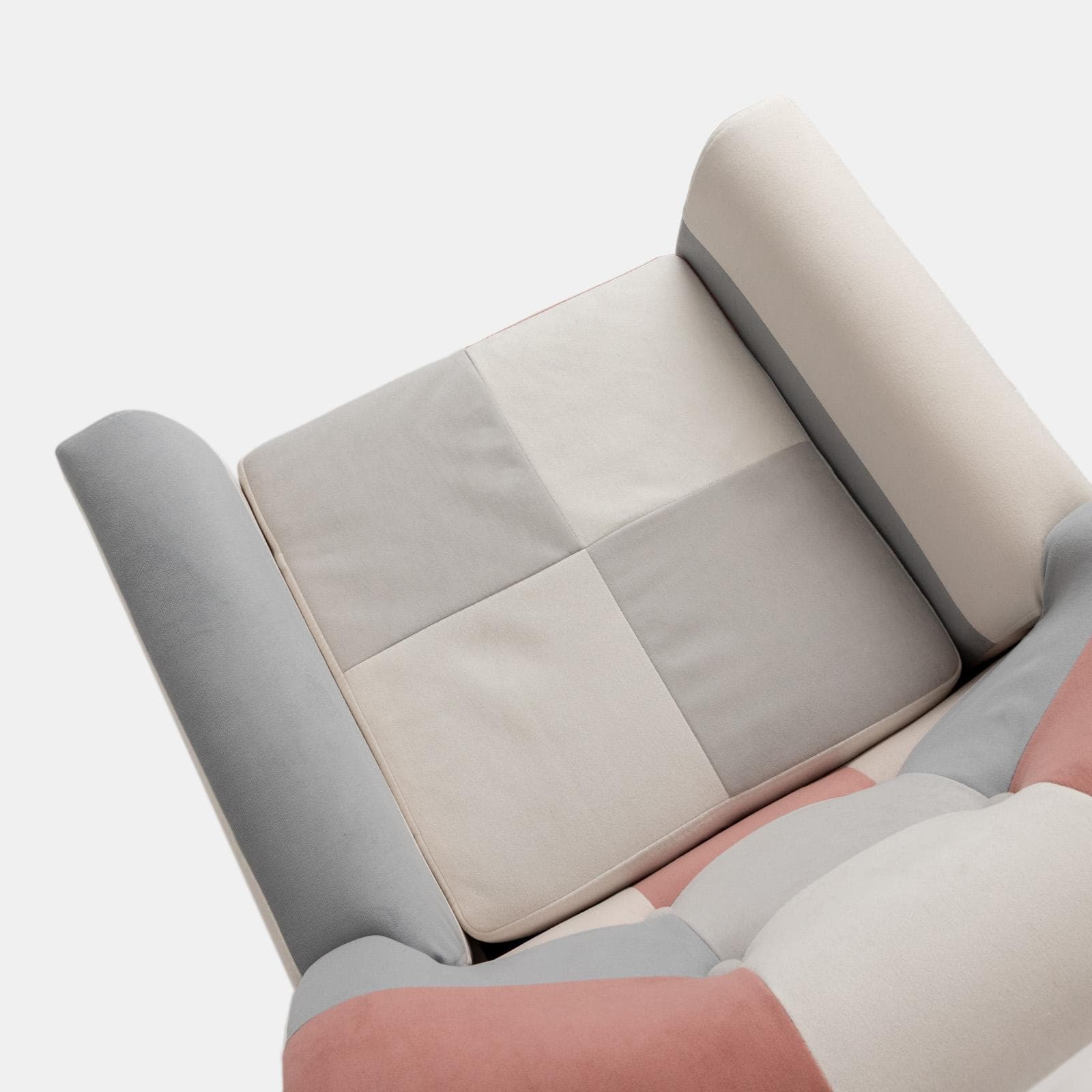 Poltrona scandinava in tessuto patchwork multicolor rosa e gambe in legno - Copenaghen