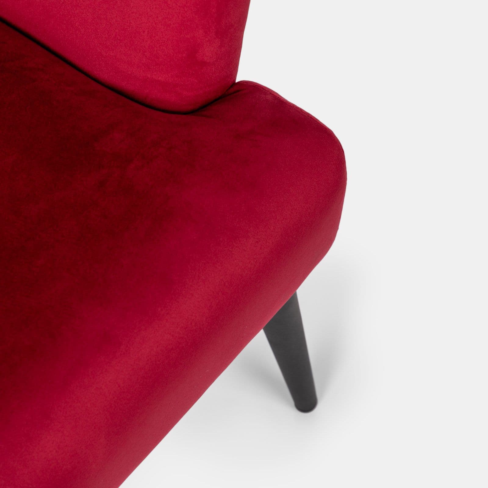 Poltroncina in velluto rosso vino con gambe nere - Barone