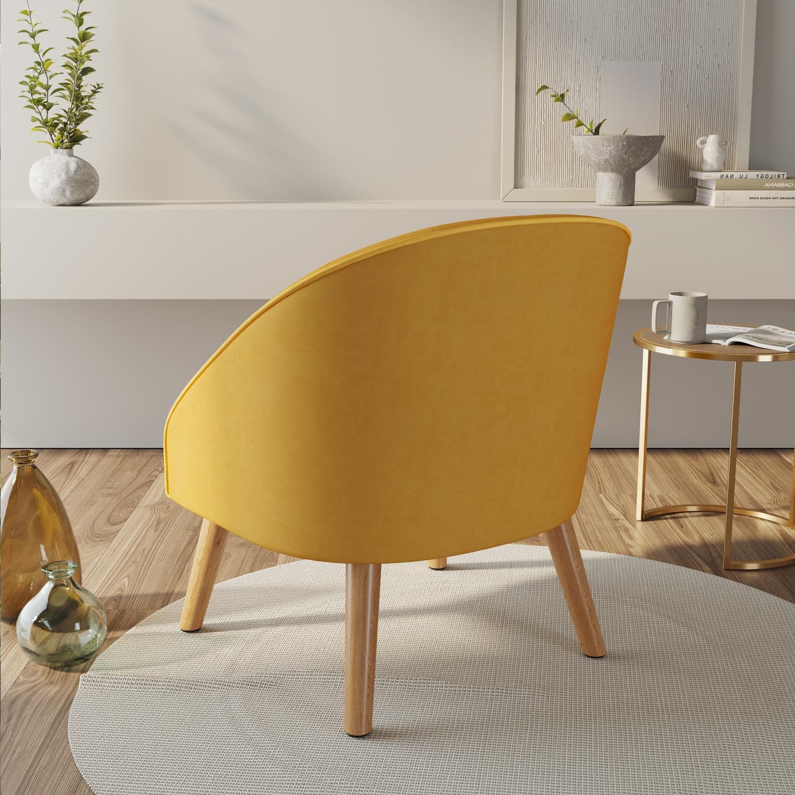 Poltrona in velluto giallo ocra con gambe effetto legno - Fable