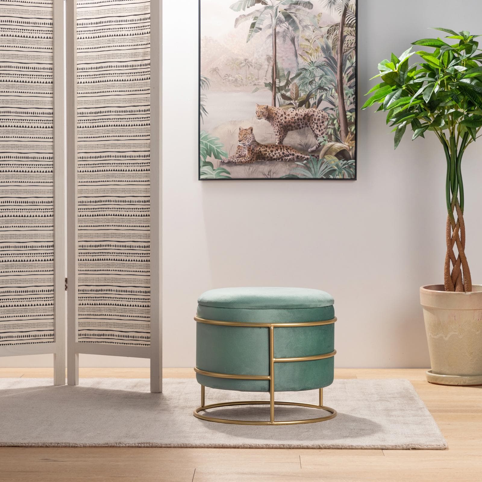 Pouf contenitore 43x37h cm in velluto verde salvia con base oro - Balance