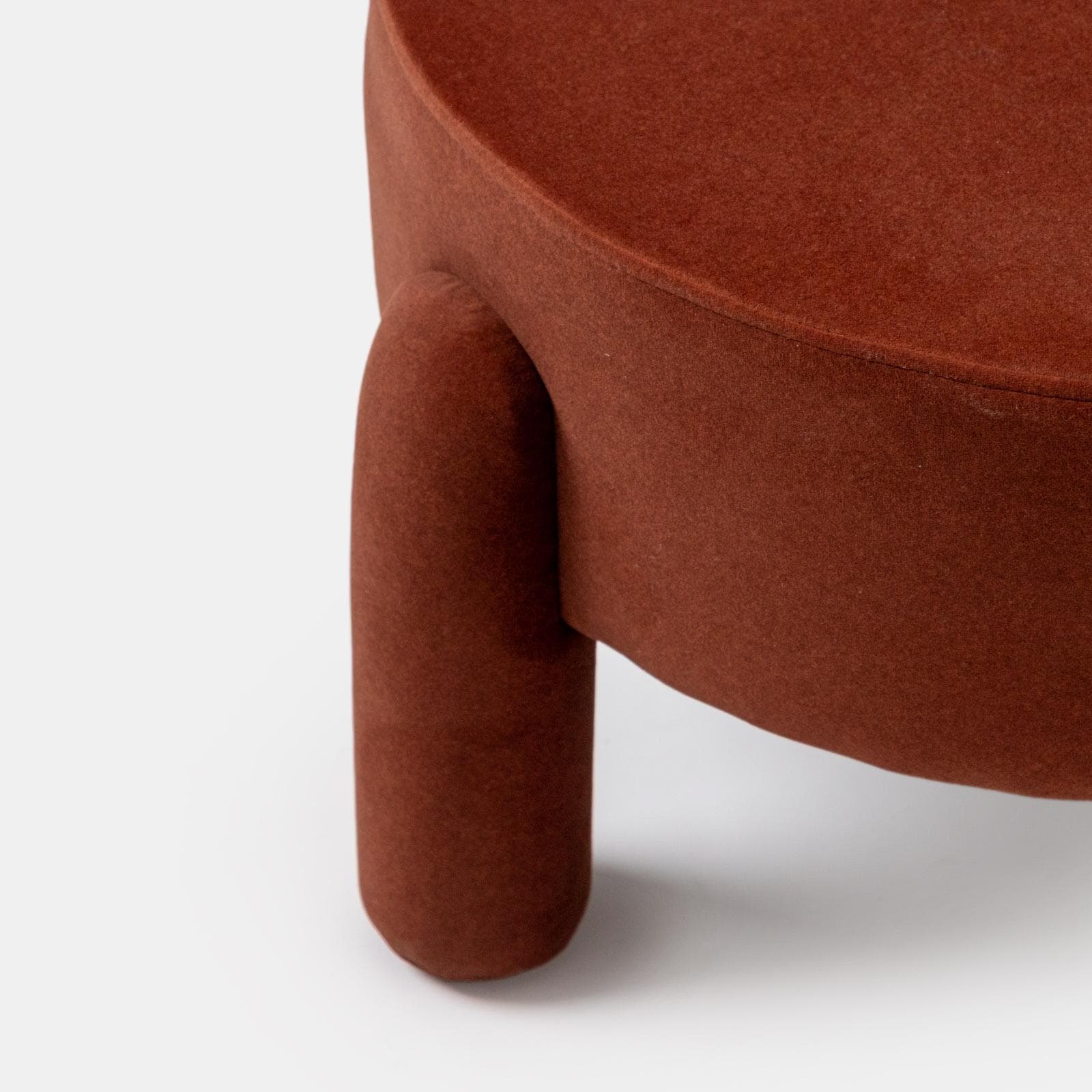 Pouf imbottito 65 cm in tessuto pile ruggine - Zacar
