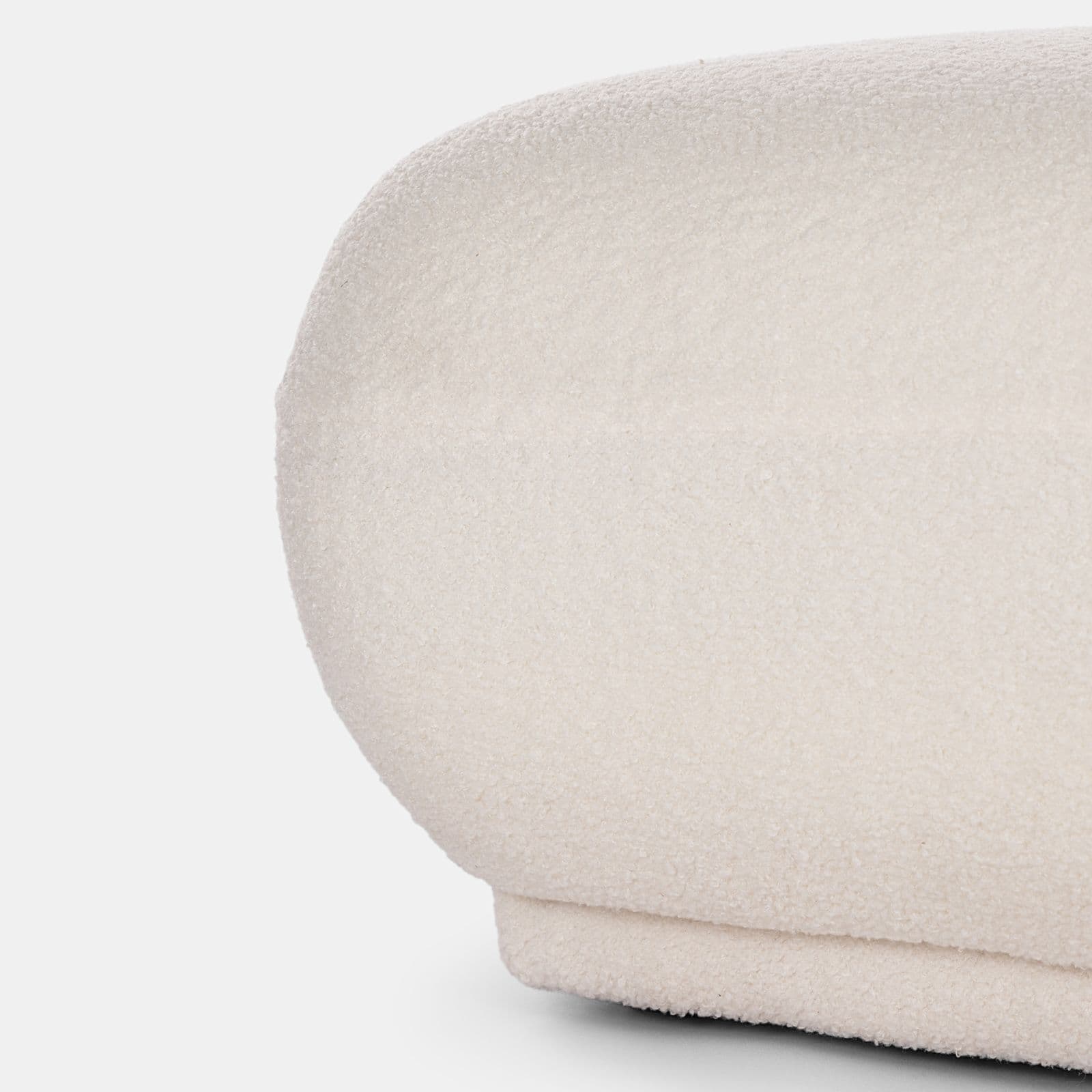 Pouf nuvola con maxi imbottitura 53 cm in tessuto teddy bianco - Klimar