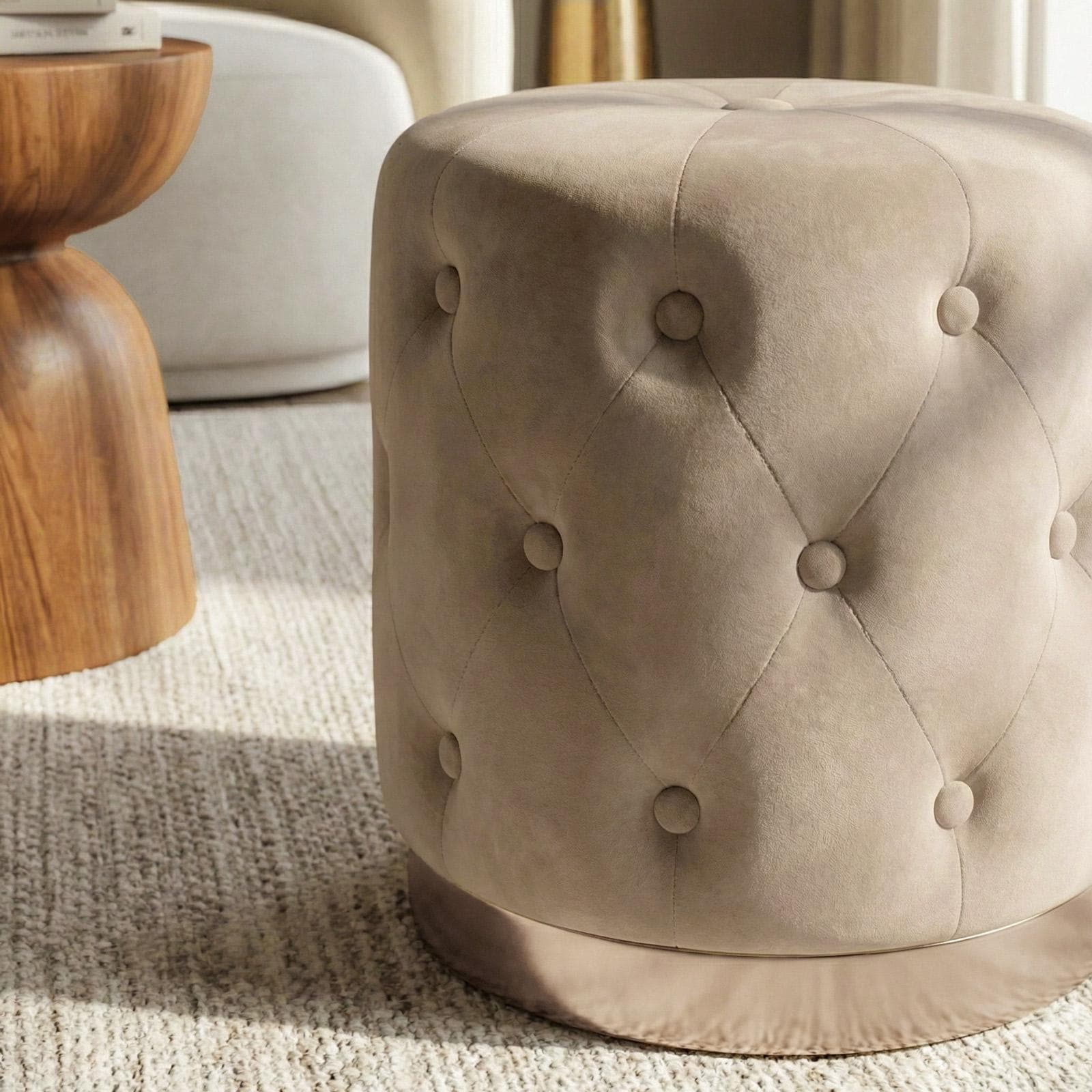 Pouf imbottito 36 cm da interni in velluto tortora con base oro - Ell
