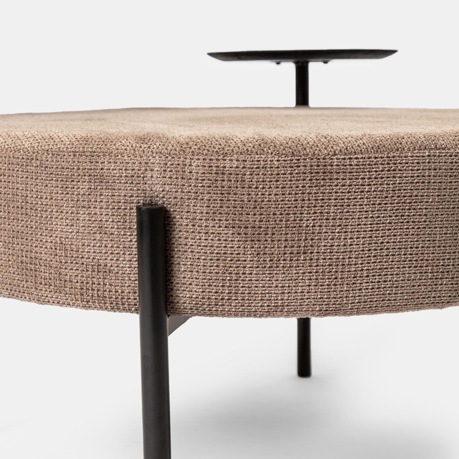 Pouf rotondo 78 cm in maglia tortora con due tavolini effetto legno - Farel