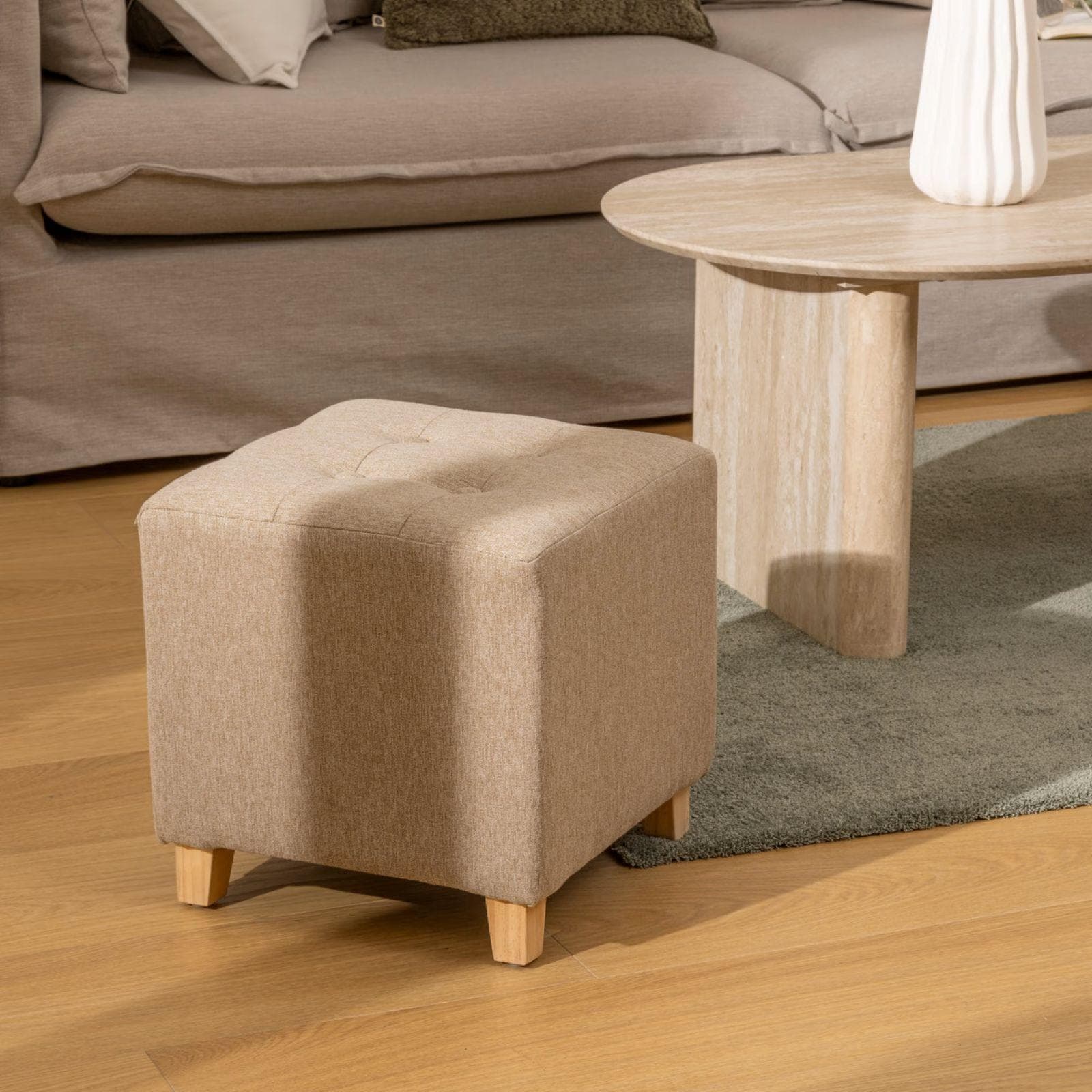 Pouf quadrato 35x35 cm in tessuto melange tortora e gambe in legno - Ysabel