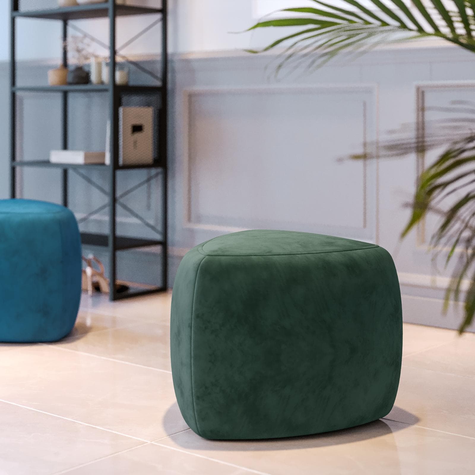 Pouf triangolare 43 cm in velluto verde bosco imbottito - Joyner