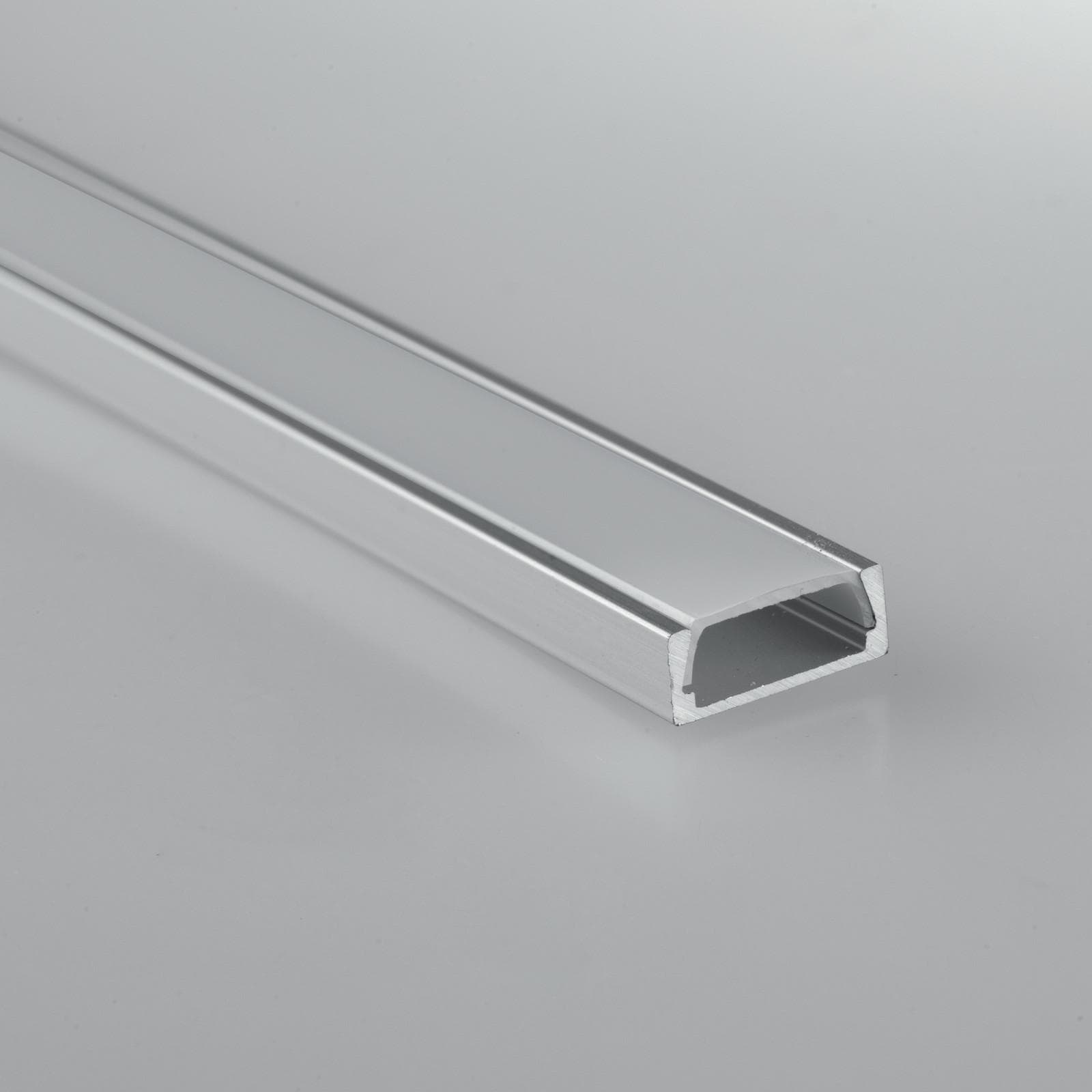 Profilo installazione a superficie 100x1,2 cm in alluminio silver con diffusore opale - Syro