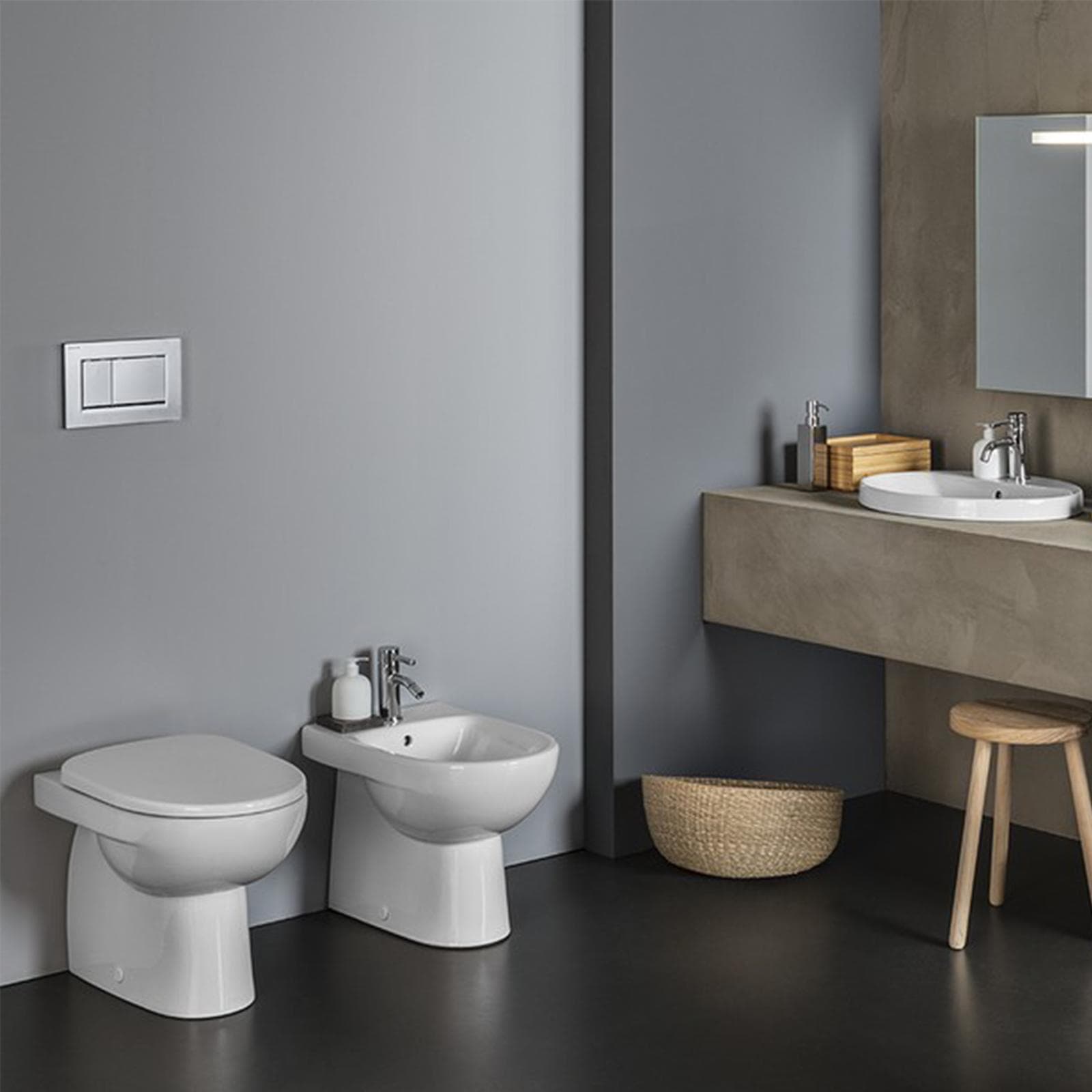Sanitari filomuro a cacciata rimfree Serie Selnova - Geberit