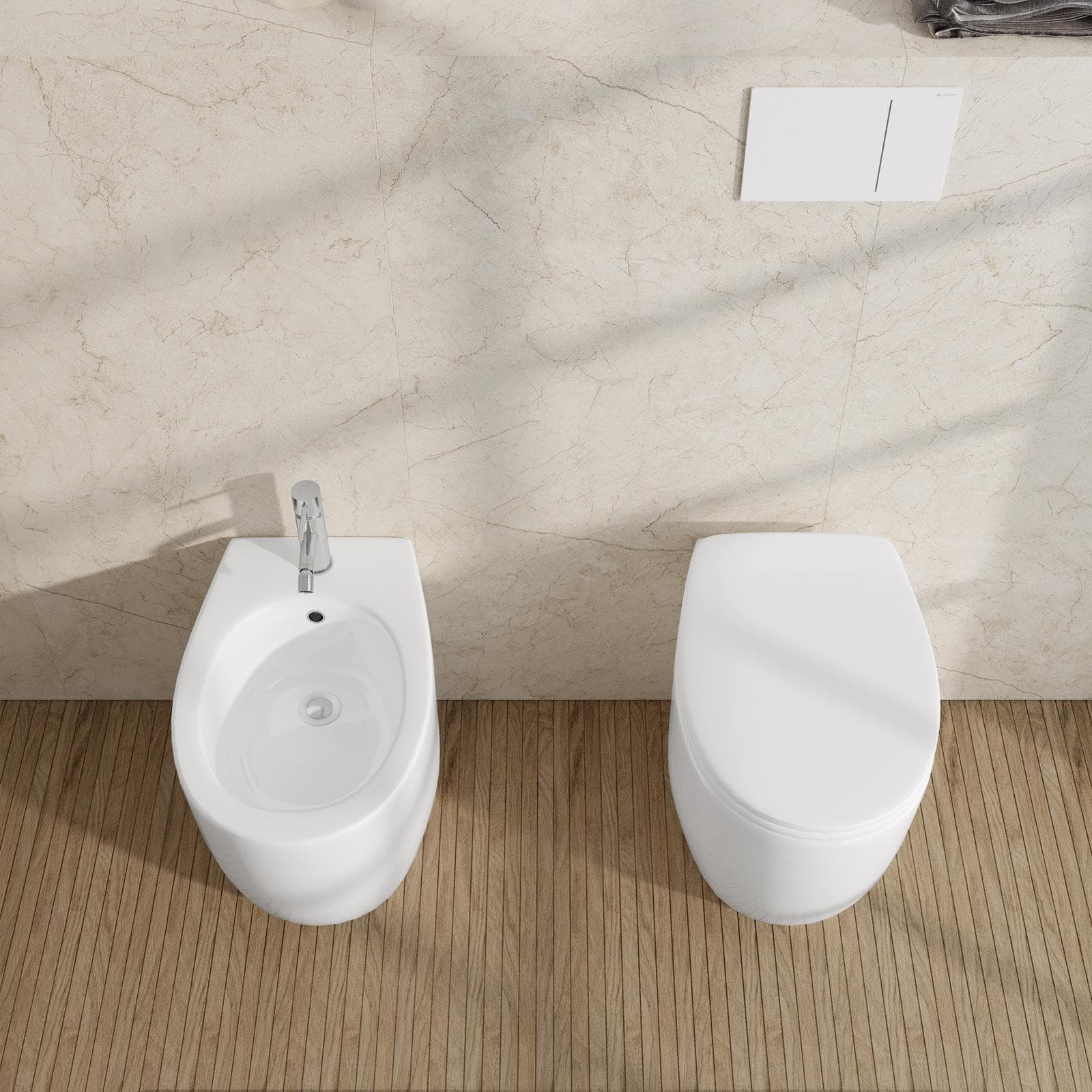 Sanitari filomuro in ceramica bianca e sedile copriwc